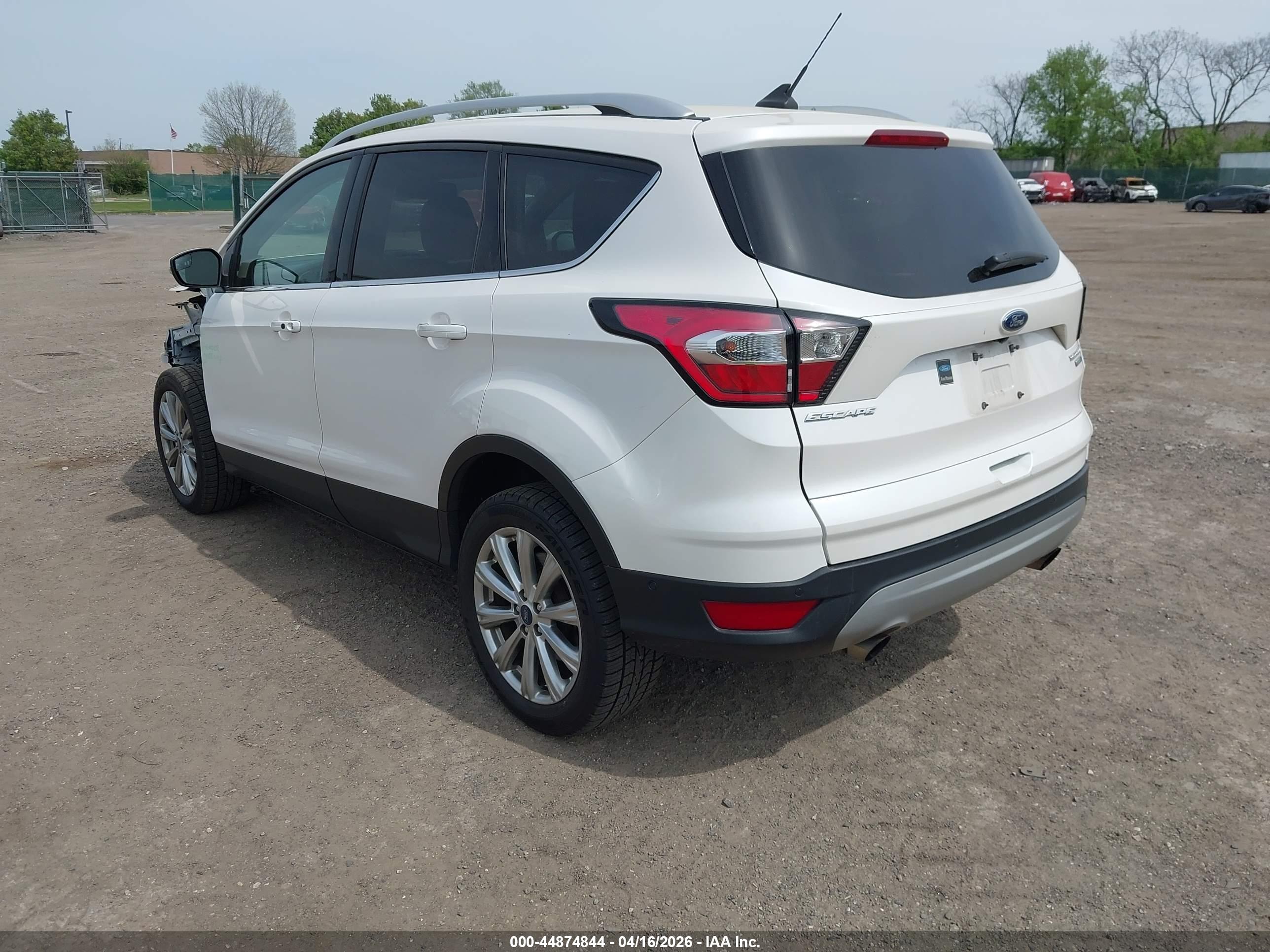 FORD ESCAPE image 3
