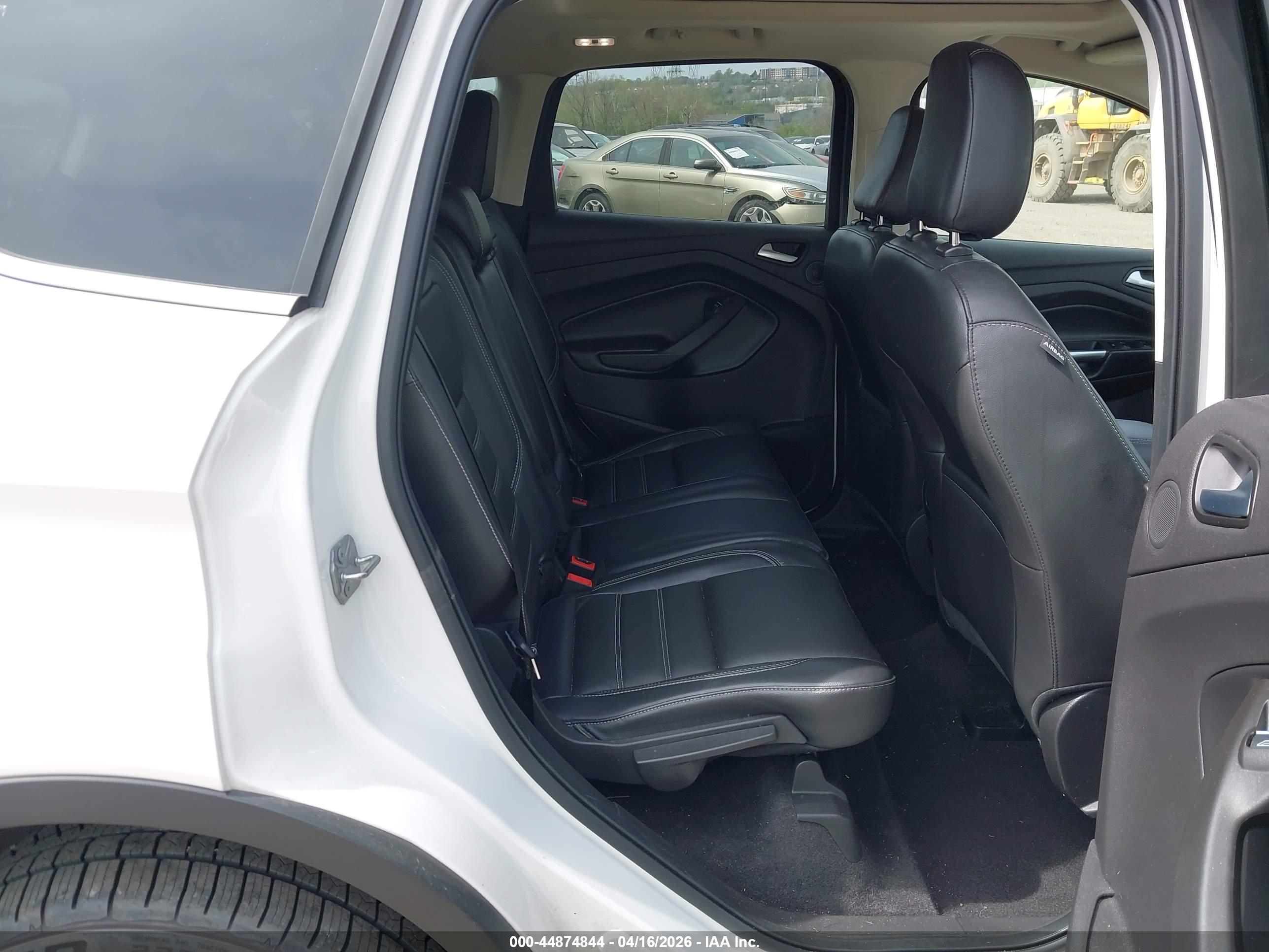 FORD ESCAPE image 8