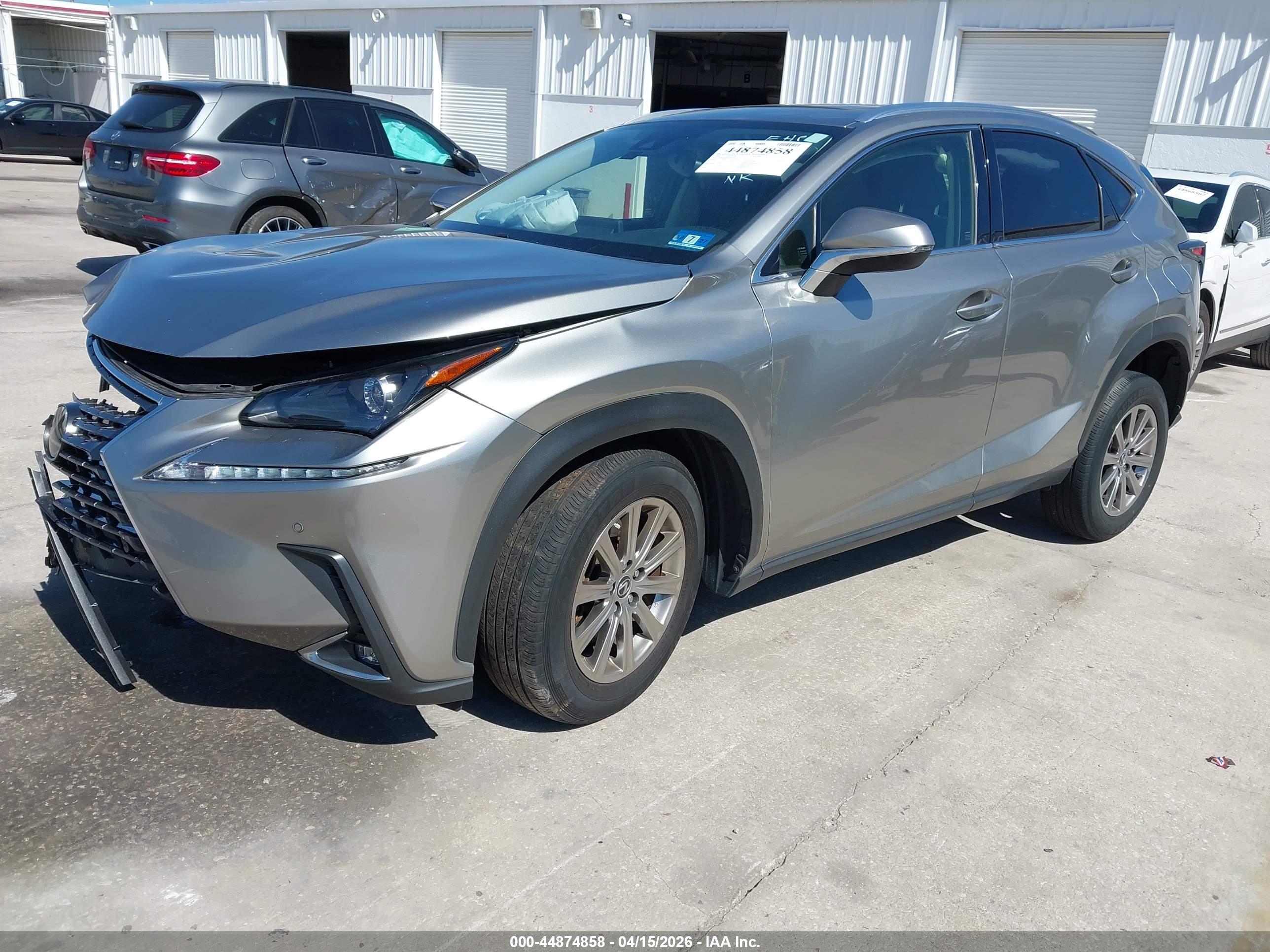 LEXUS NX image 2