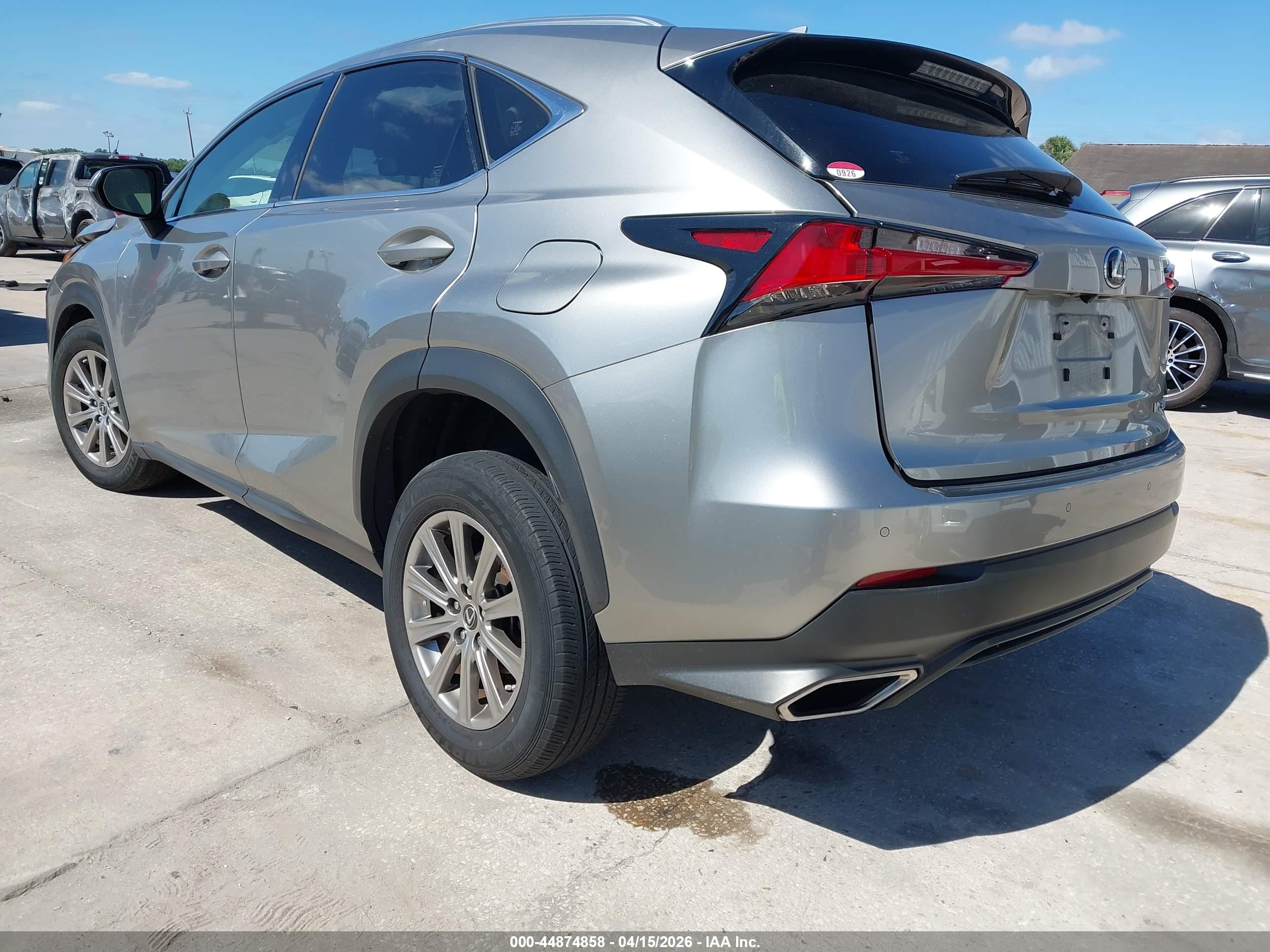 LEXUS NX image 3
