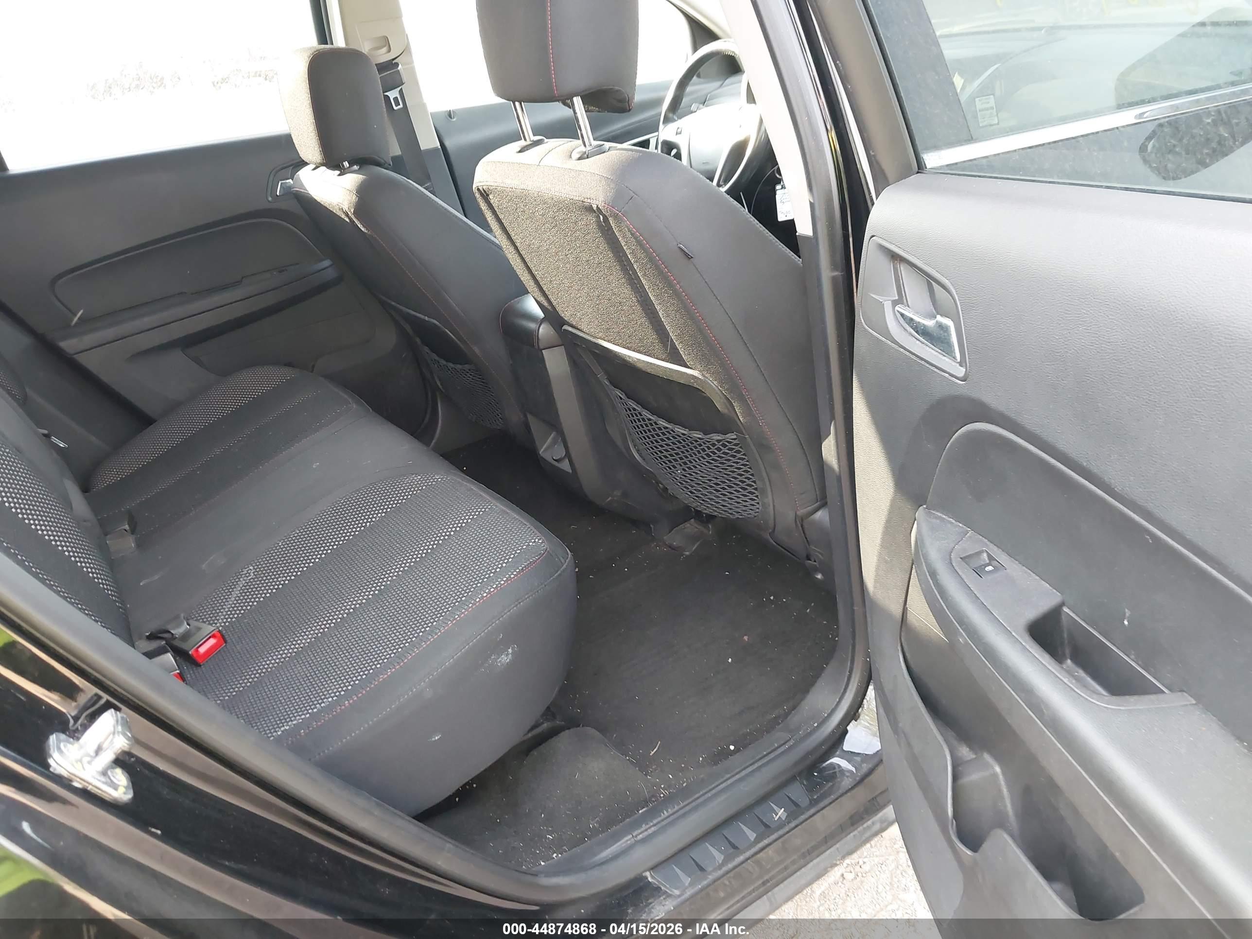 CHEVROLET EQUINOX image 8