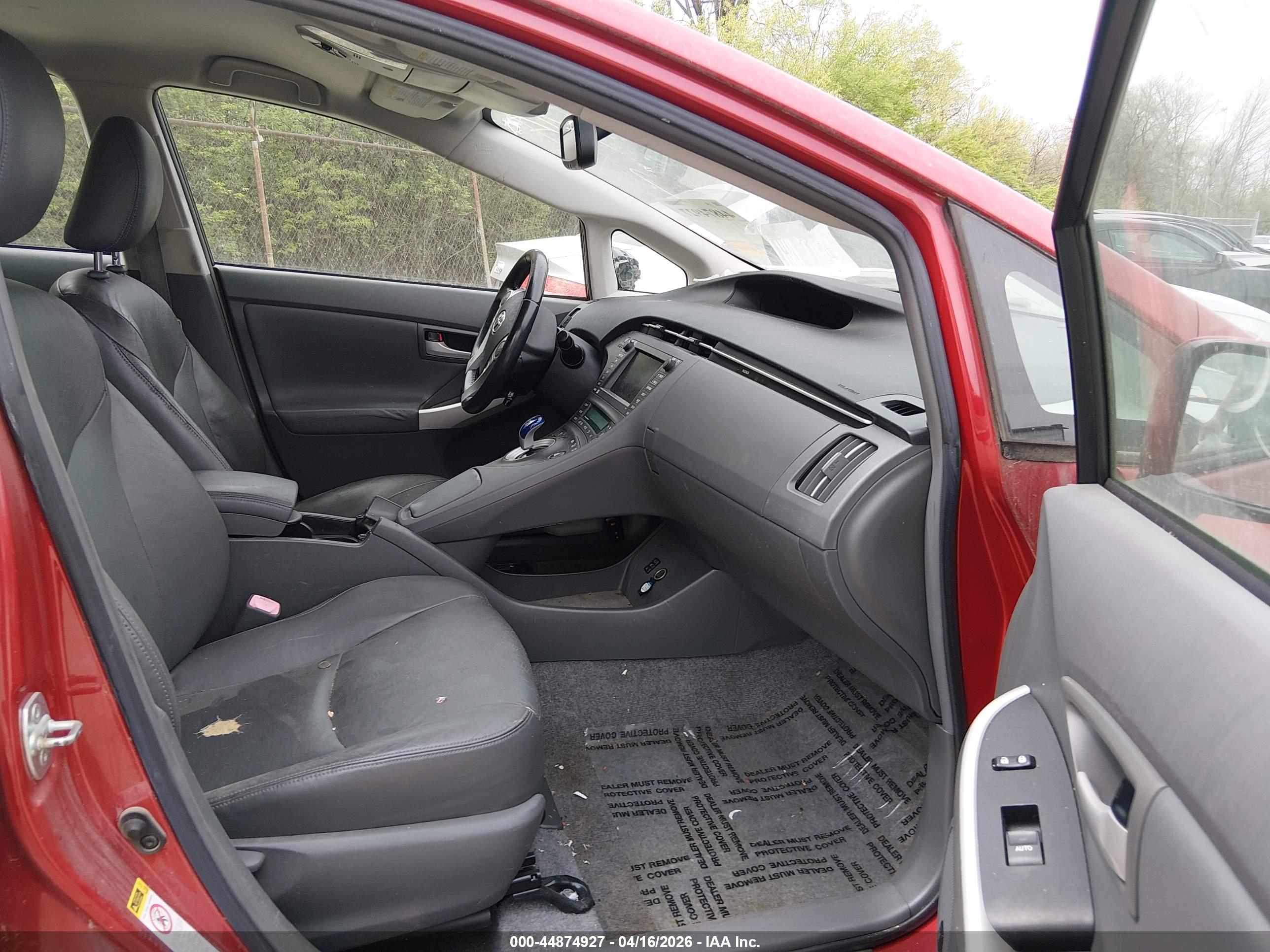 TOYOTA PRIUS image 5