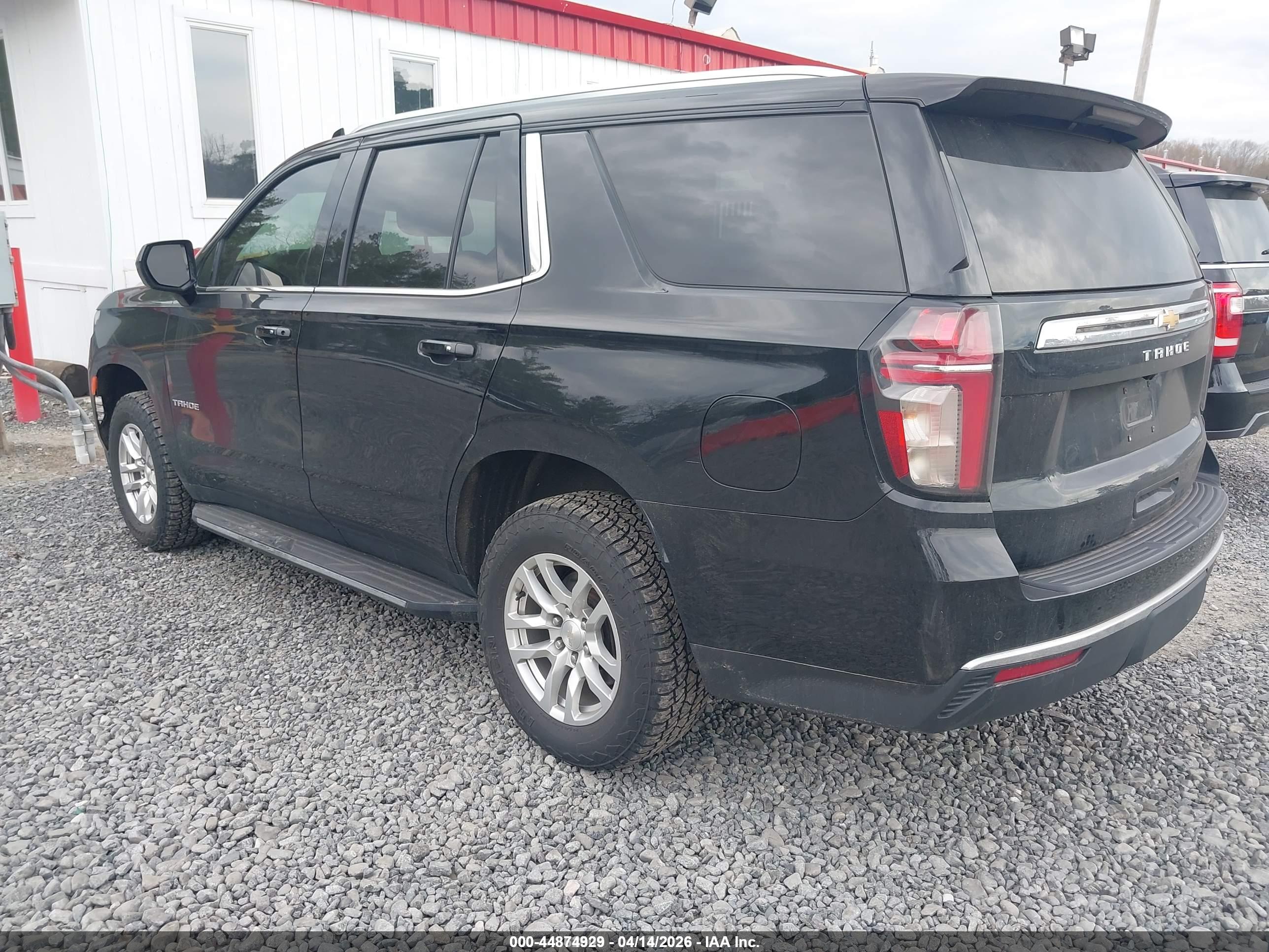 CHEVROLET TAHOE image 3