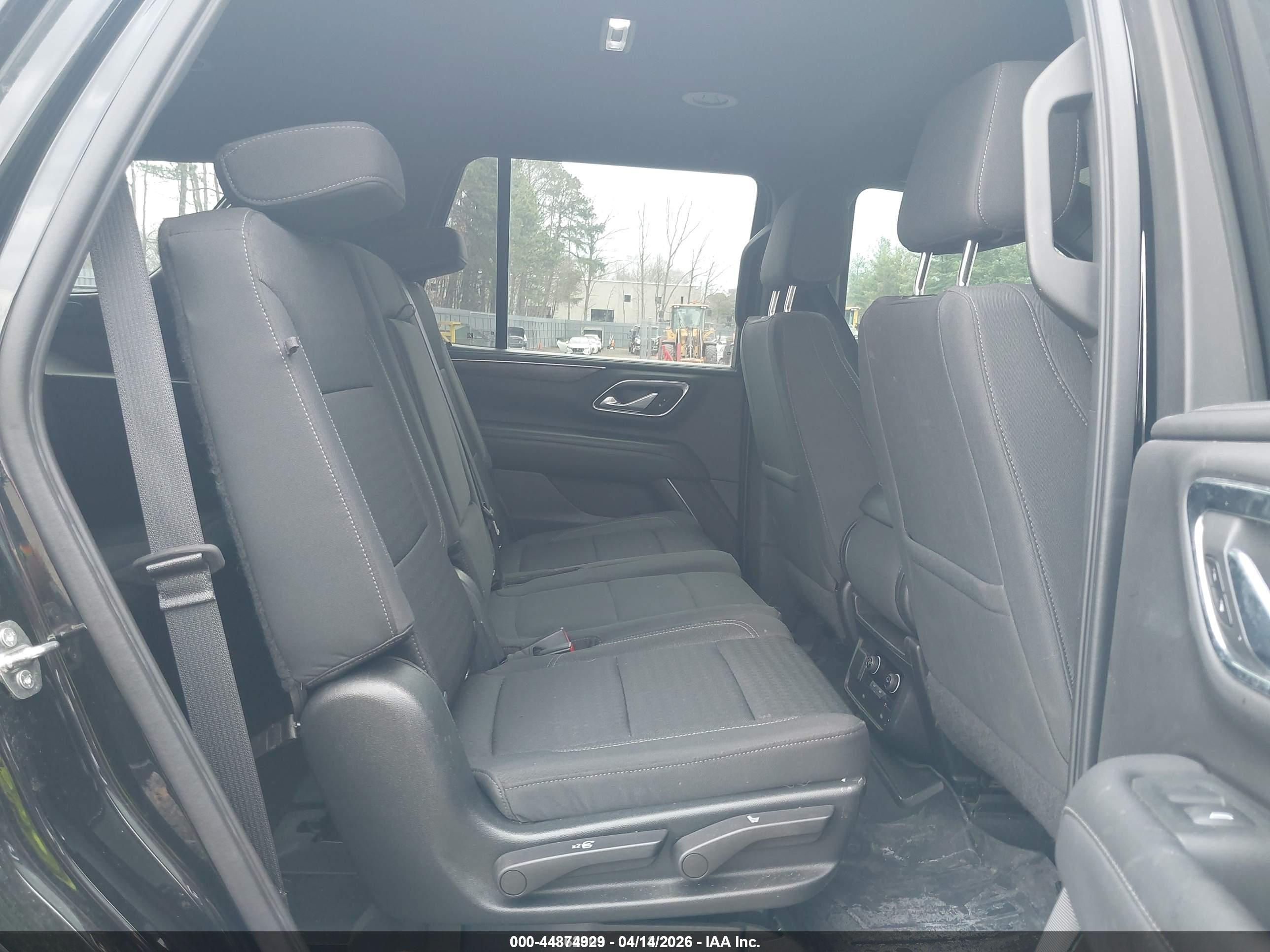 CHEVROLET TAHOE image 8