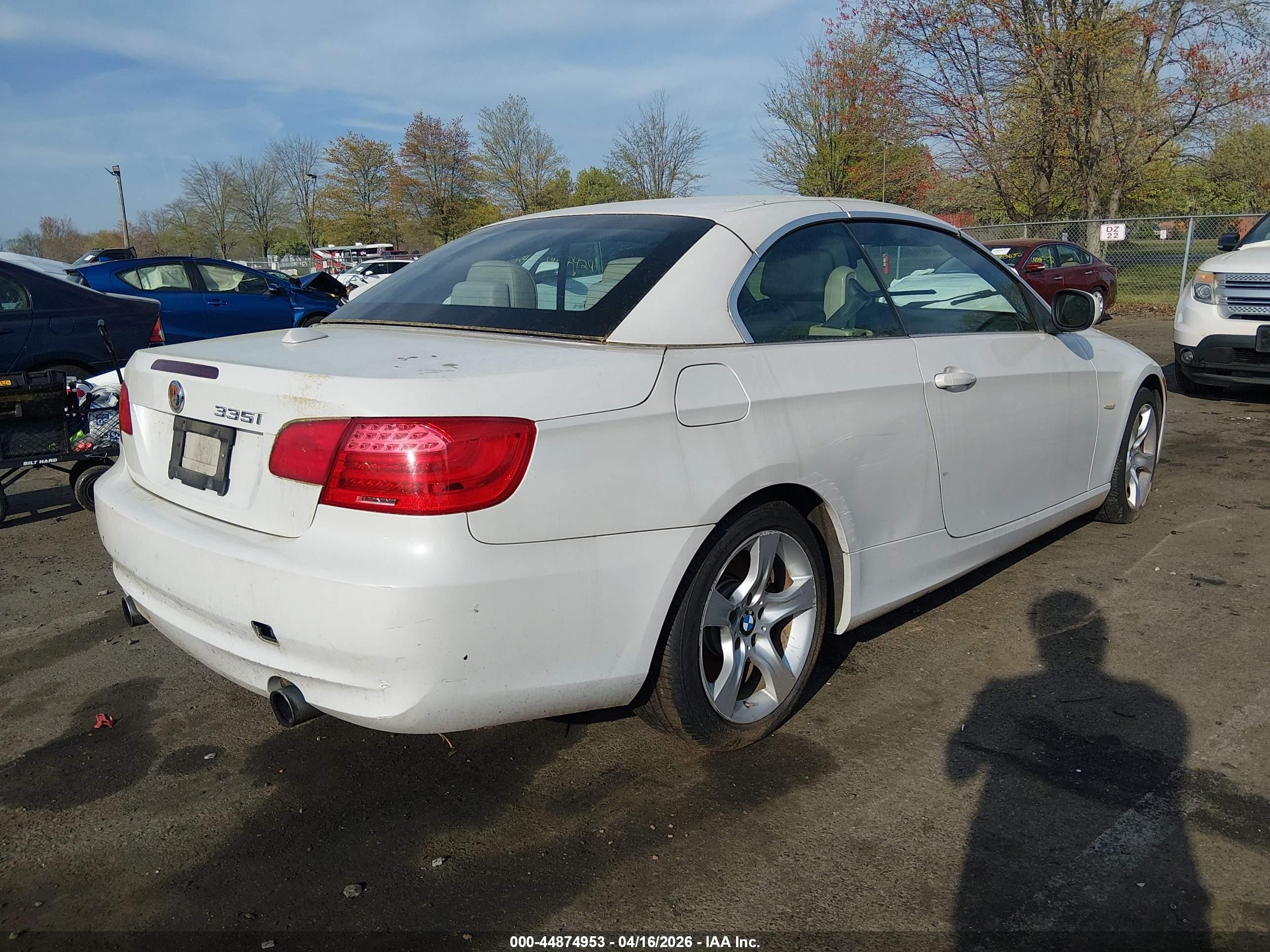BMW 335I image 4