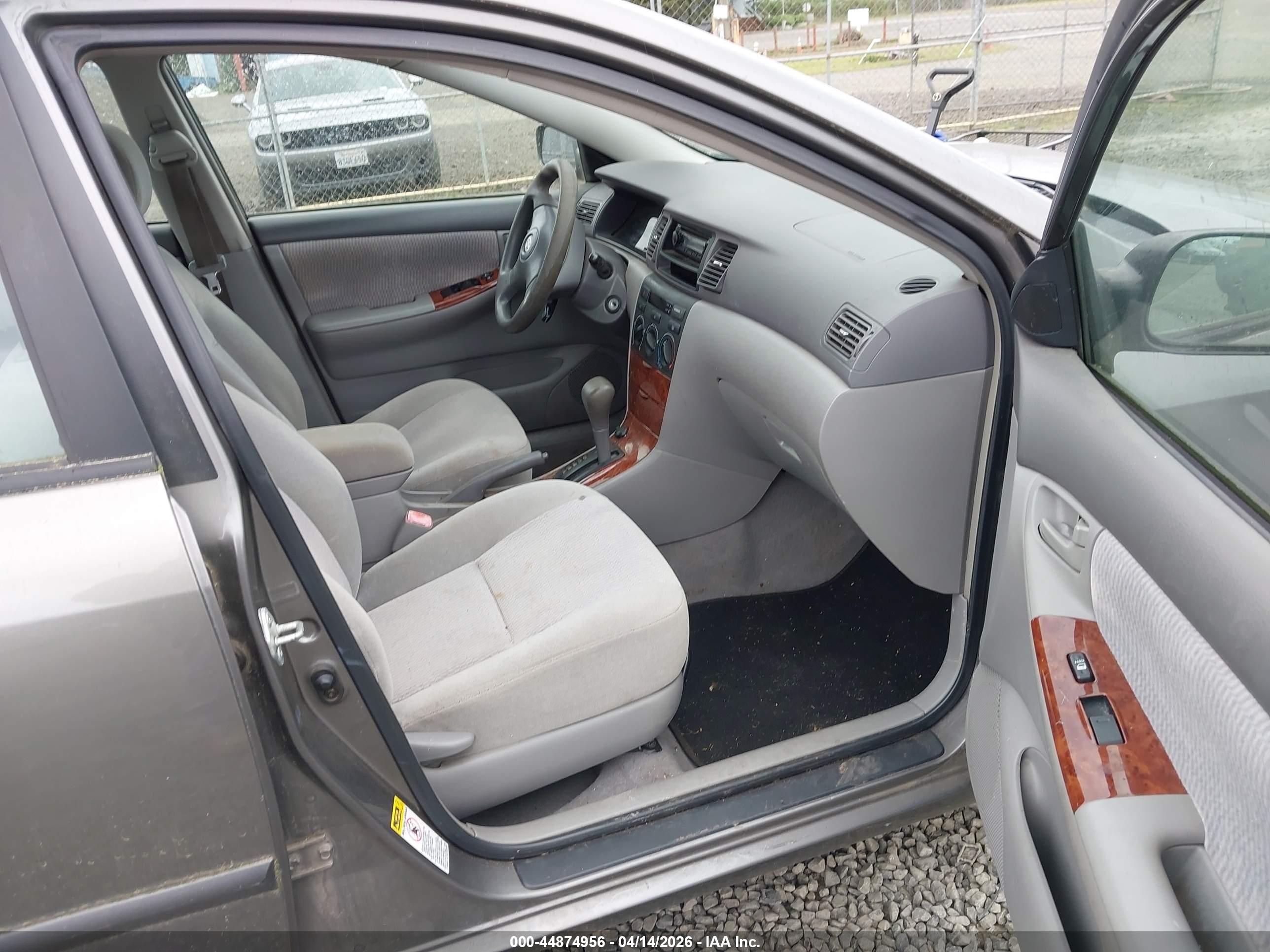 TOYOTA COROLLA image 5