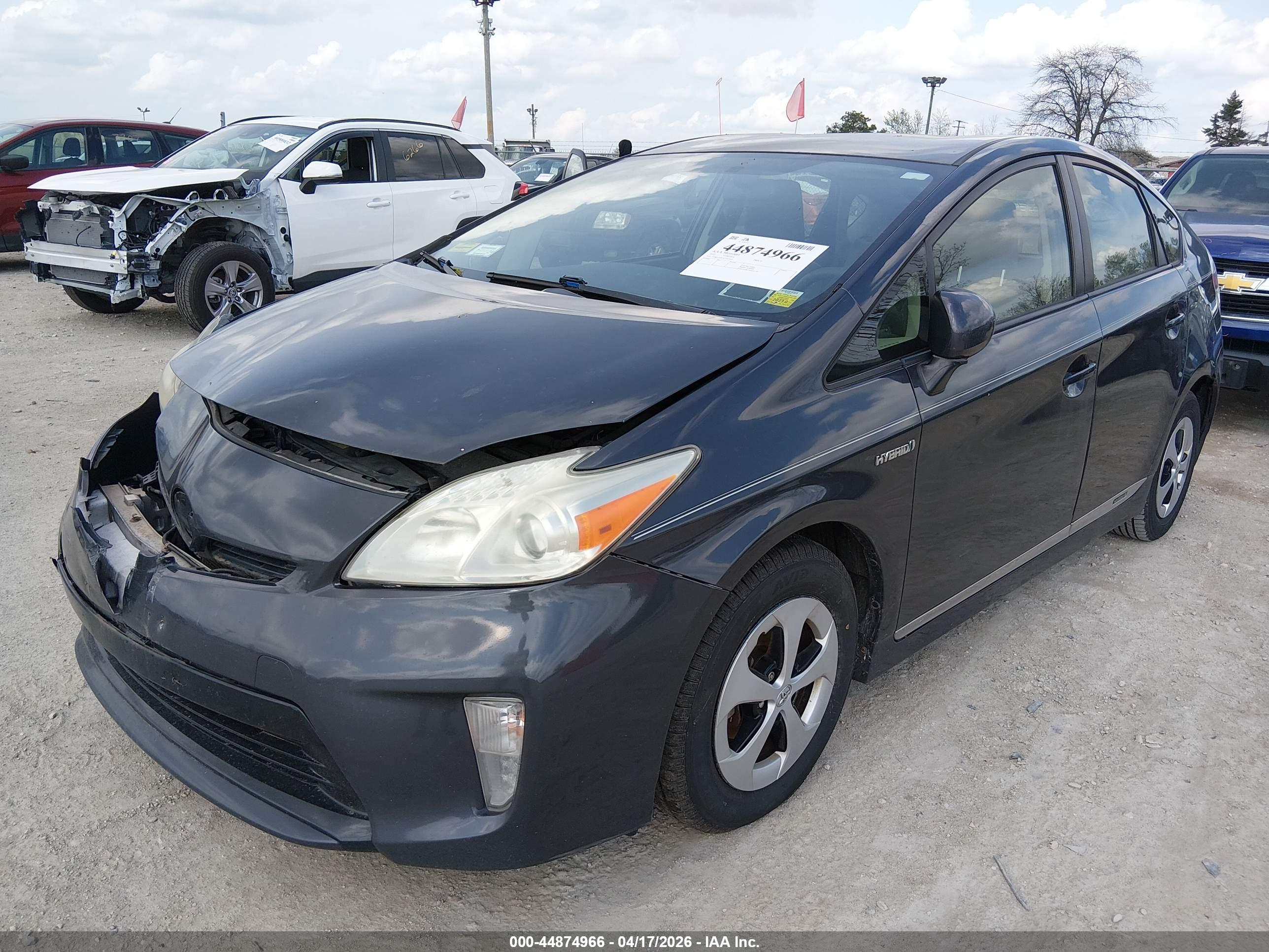 TOYOTA PRIUS image 2