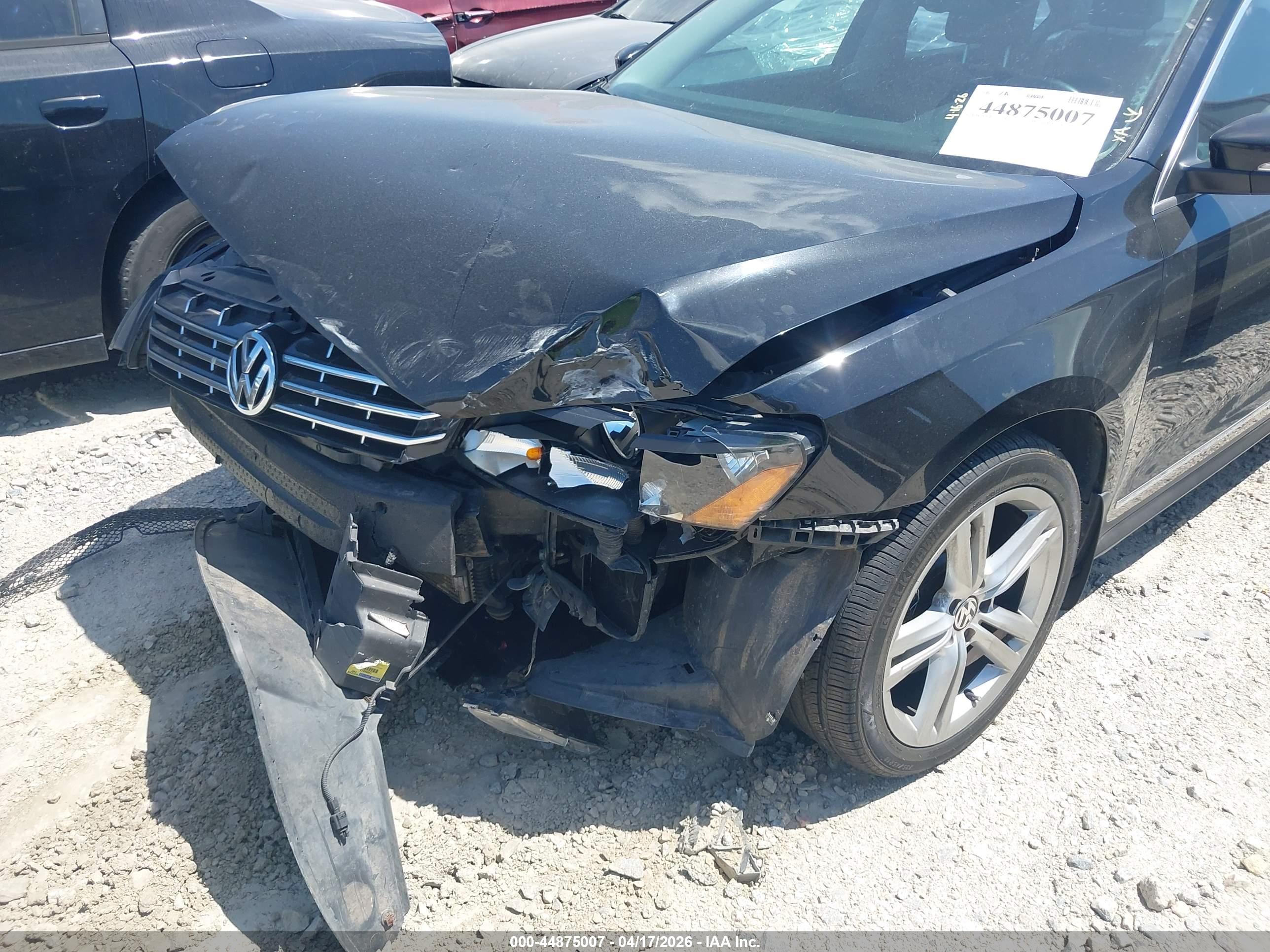 VOLKSWAGEN PASSAT image 6