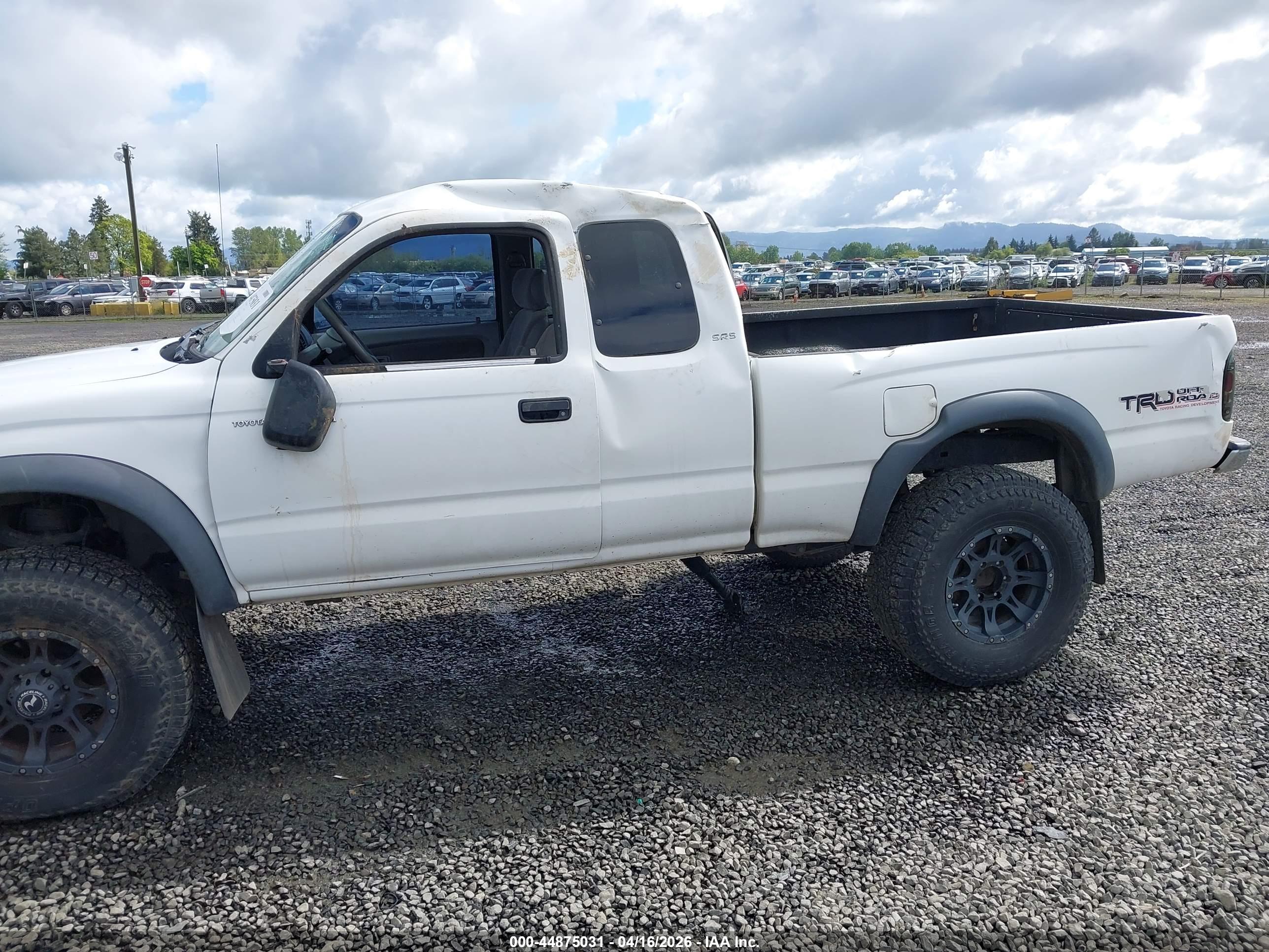 TOYOTA TACOMA image 6