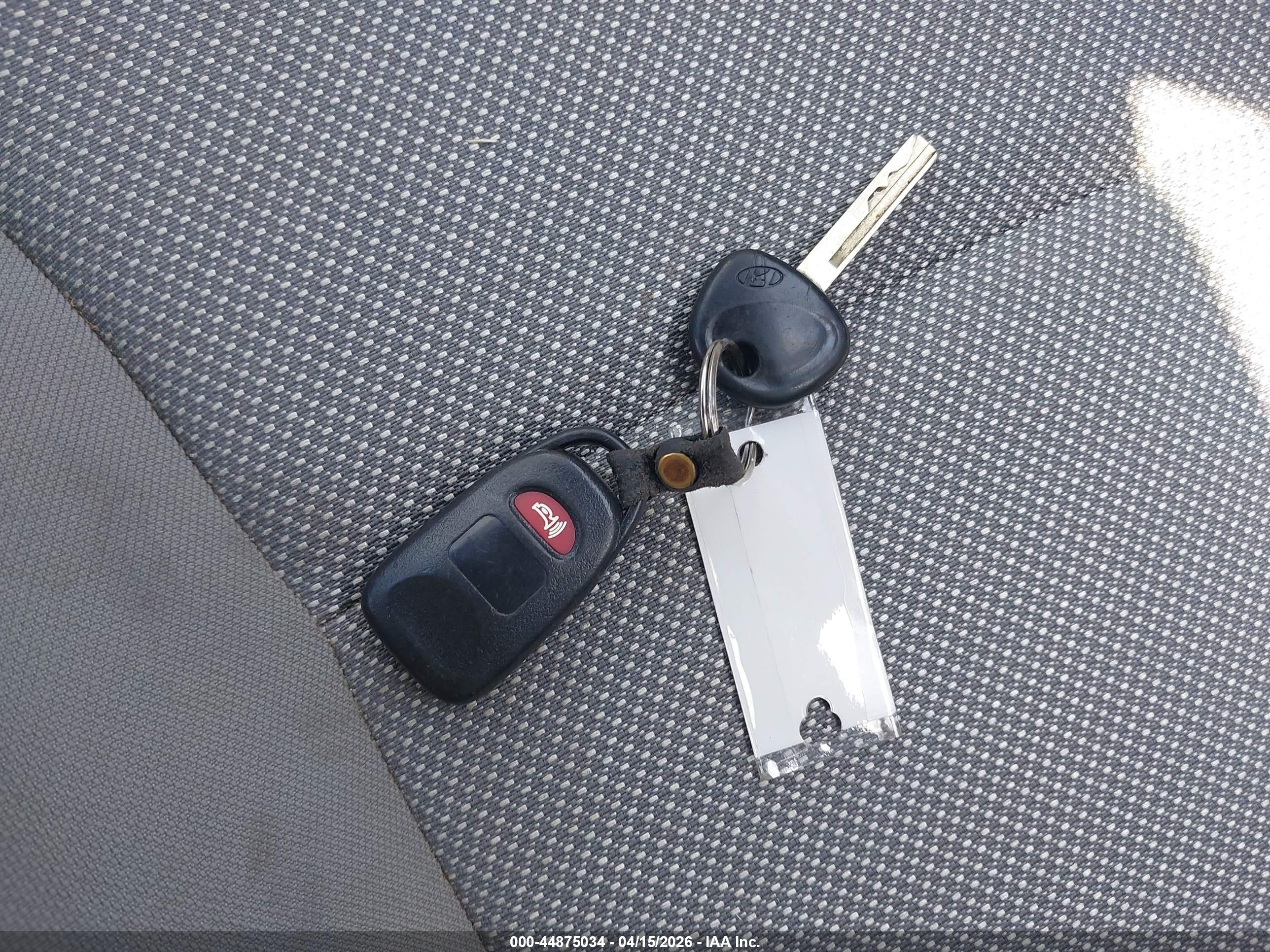 HYUNDAI ACCENT image 11