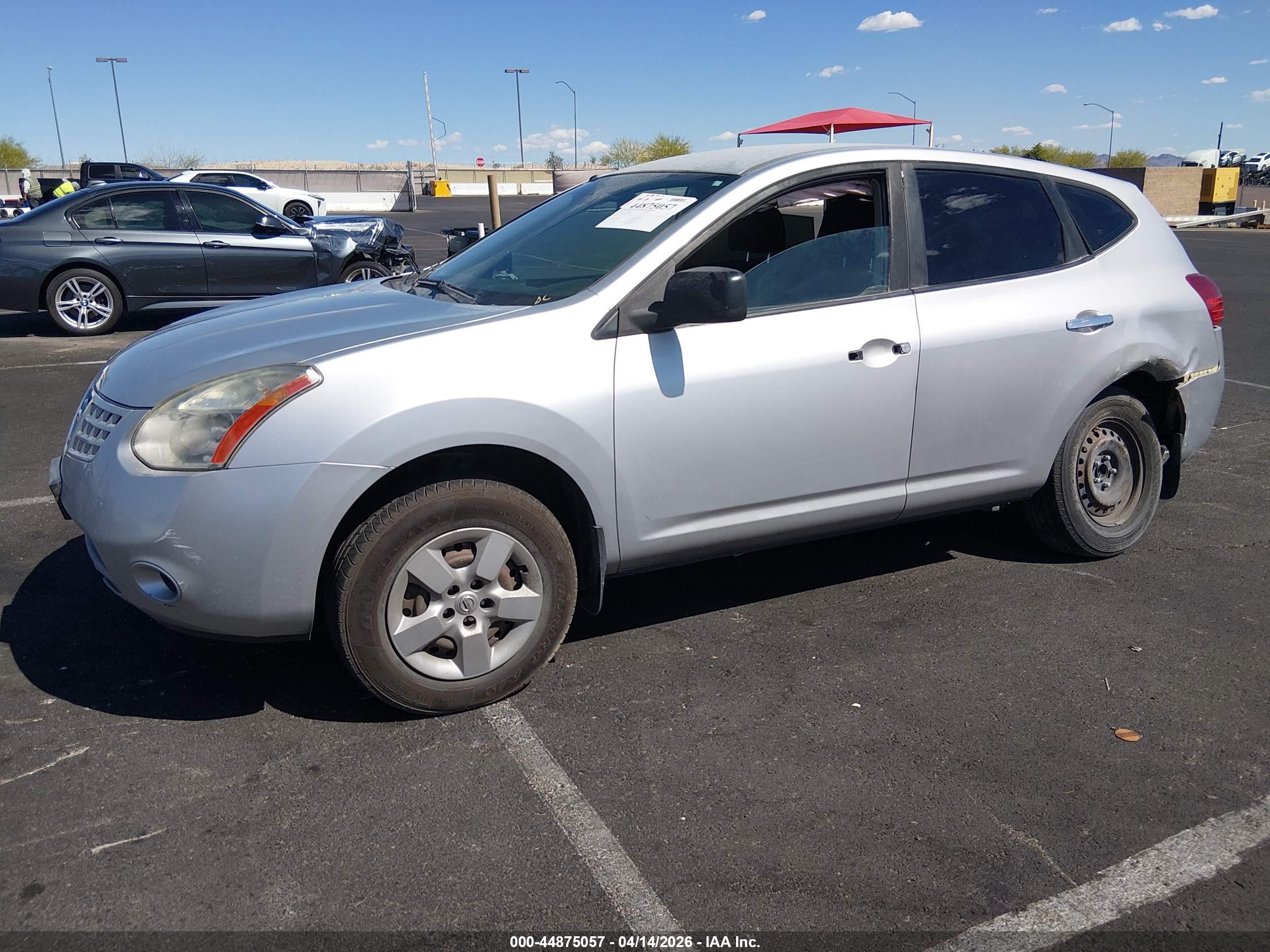 NISSAN ROGUE image 2
