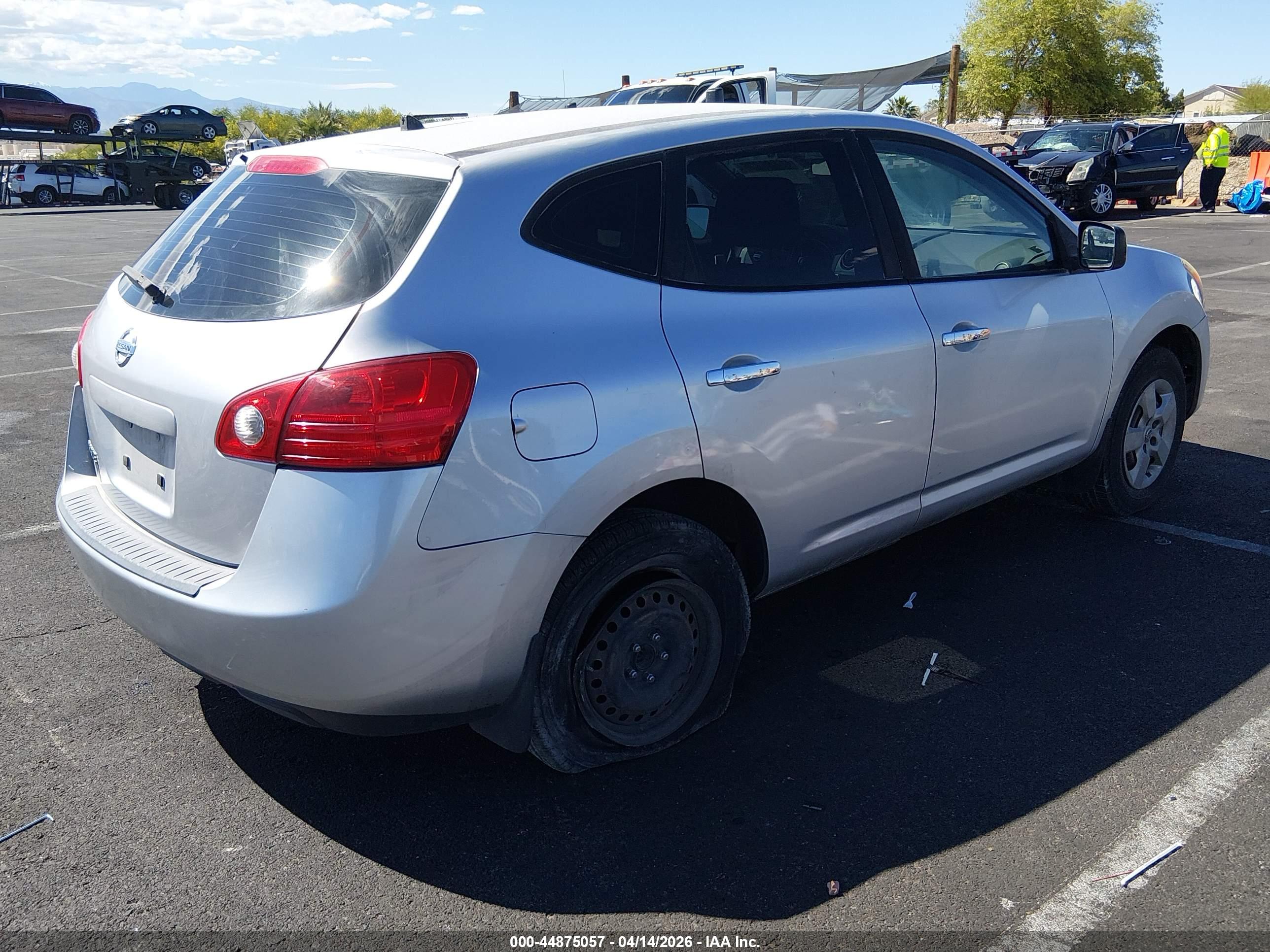 NISSAN ROGUE image 4