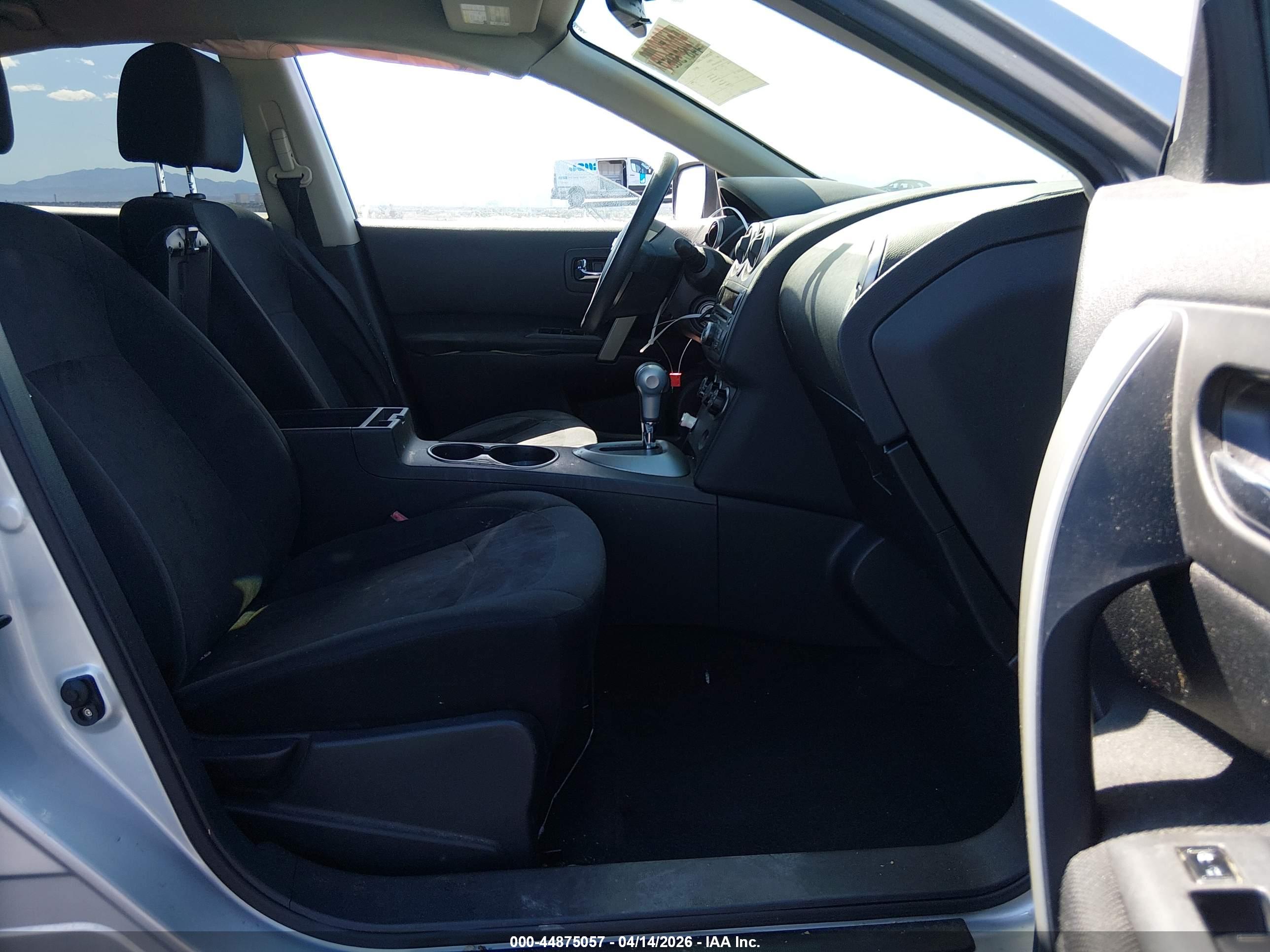 NISSAN ROGUE image 5