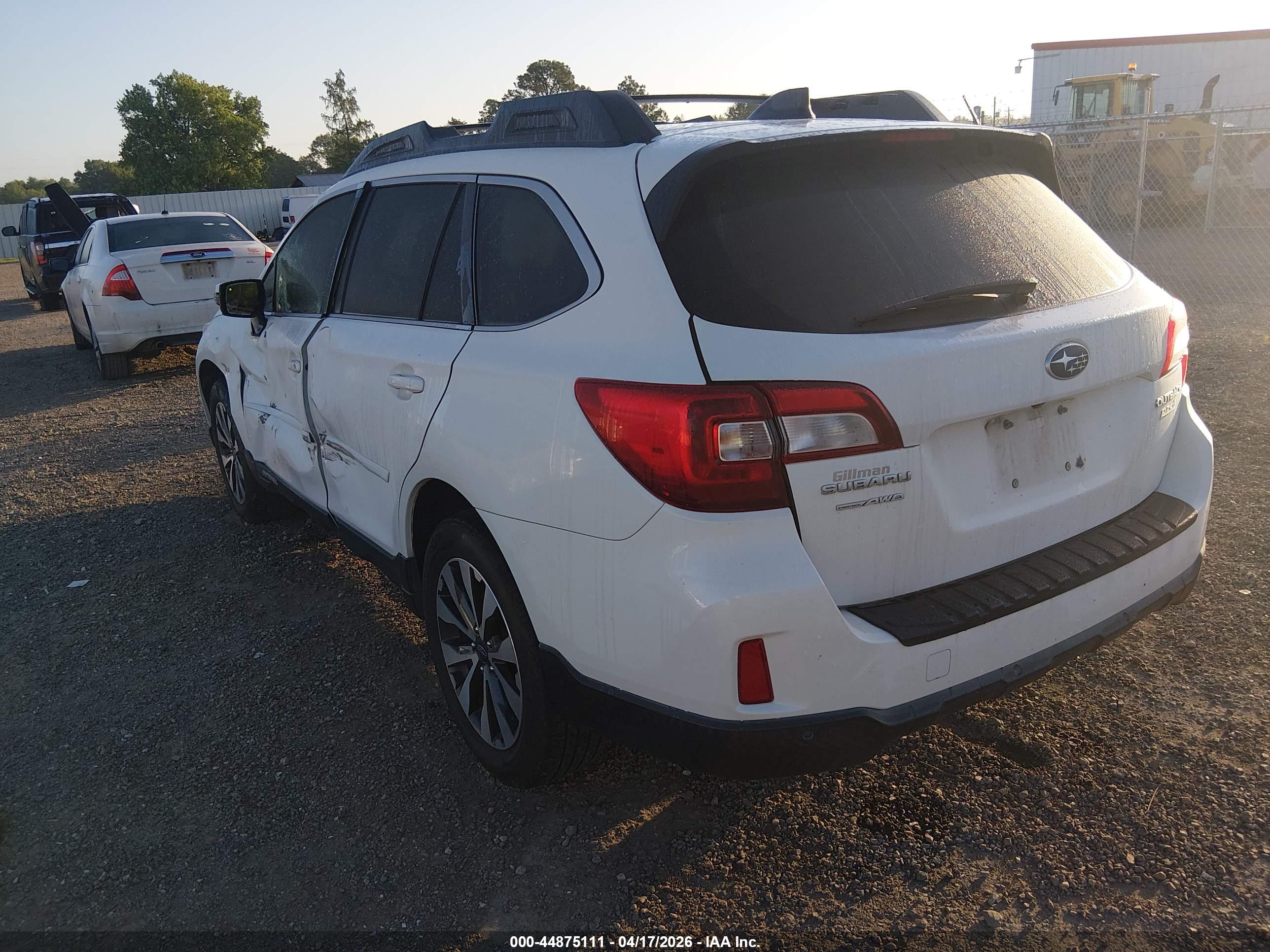 SUBARU OUTBACK image 3