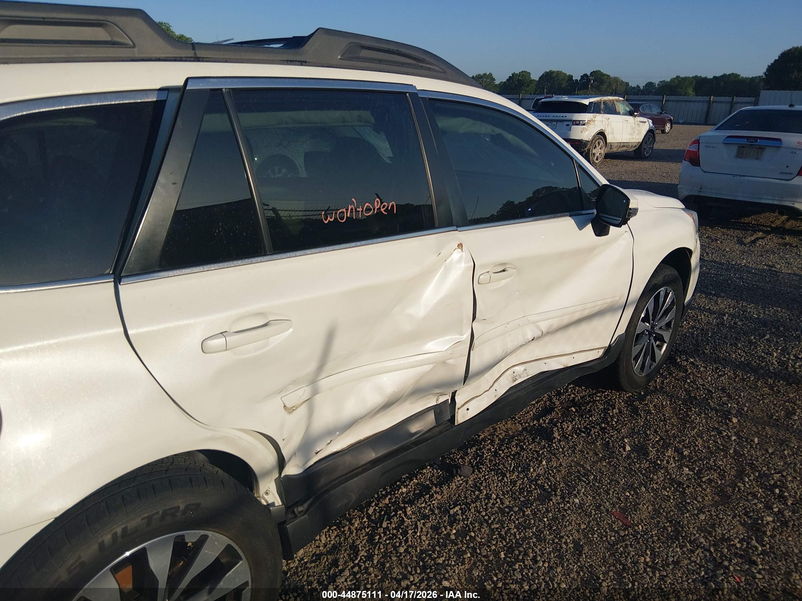 SUBARU OUTBACK image 6