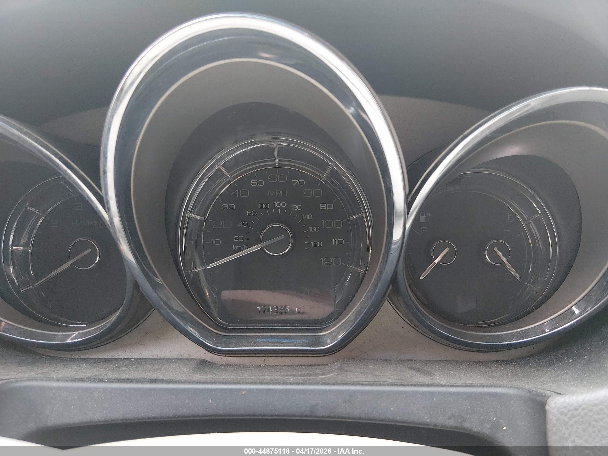LINCOLN MKT image 7