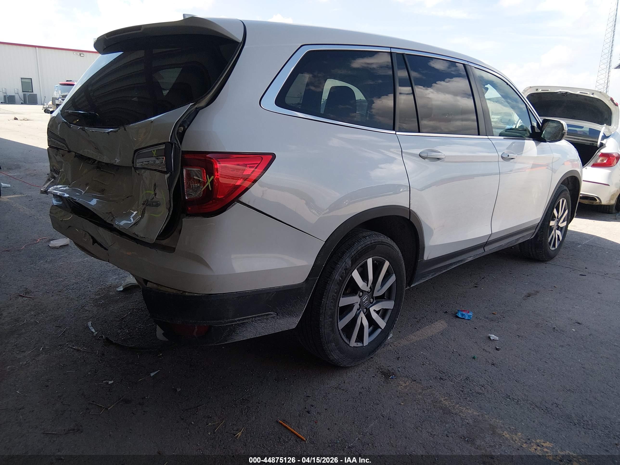 HONDA PILOT image 4