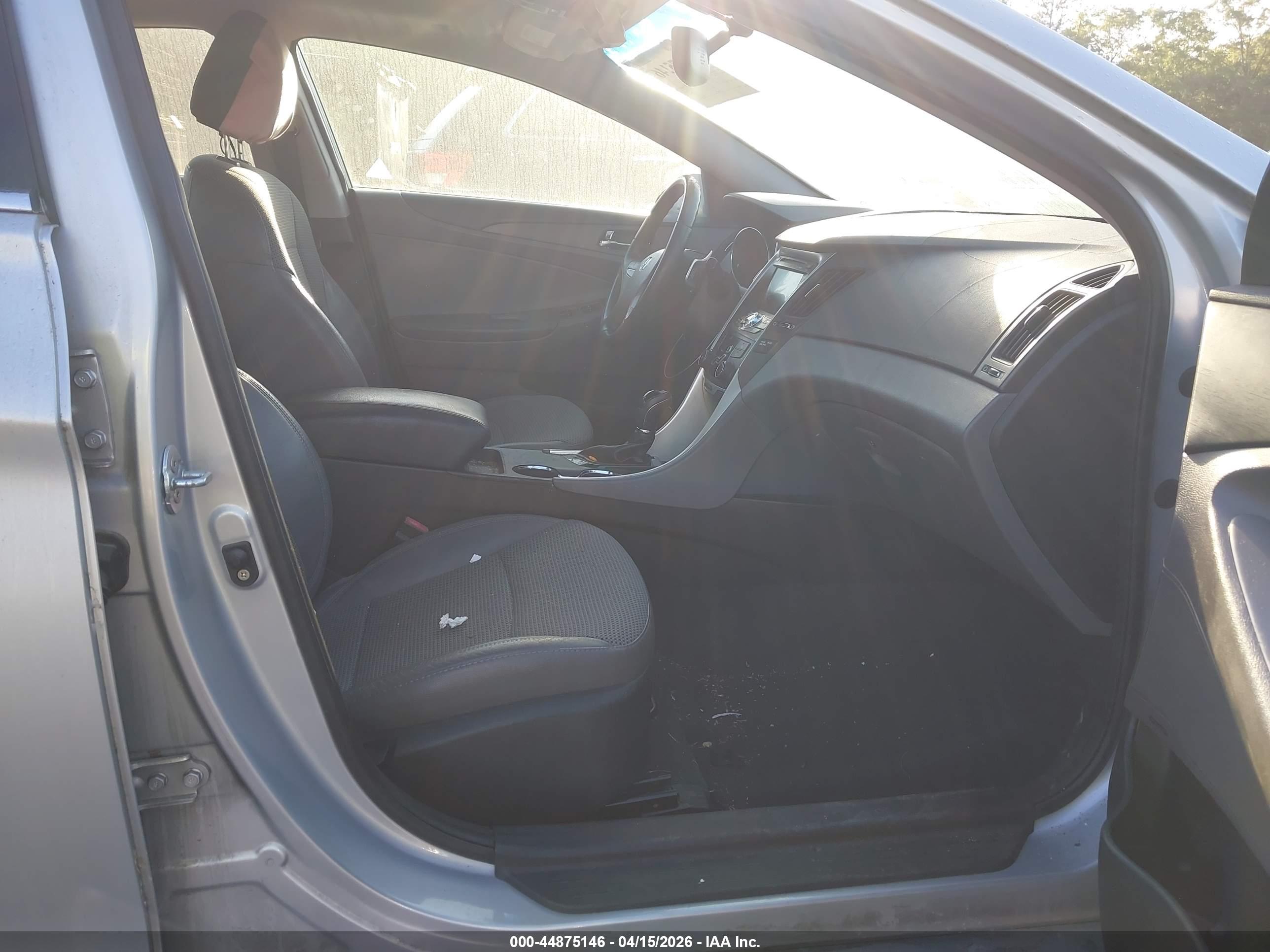 HYUNDAI SONATA image 5