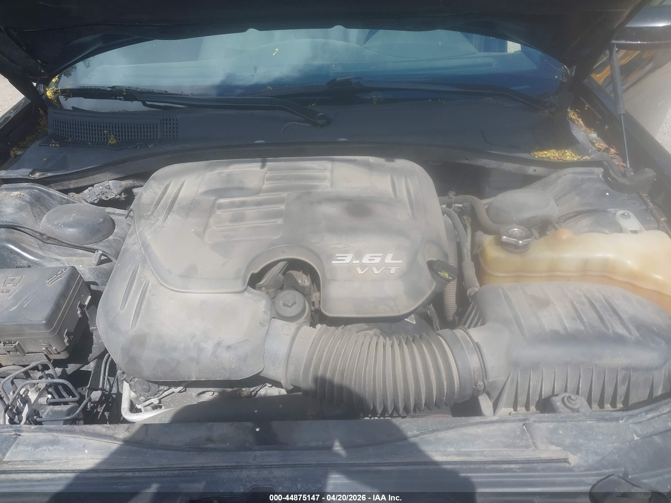 CHRYSLER 300 image 10