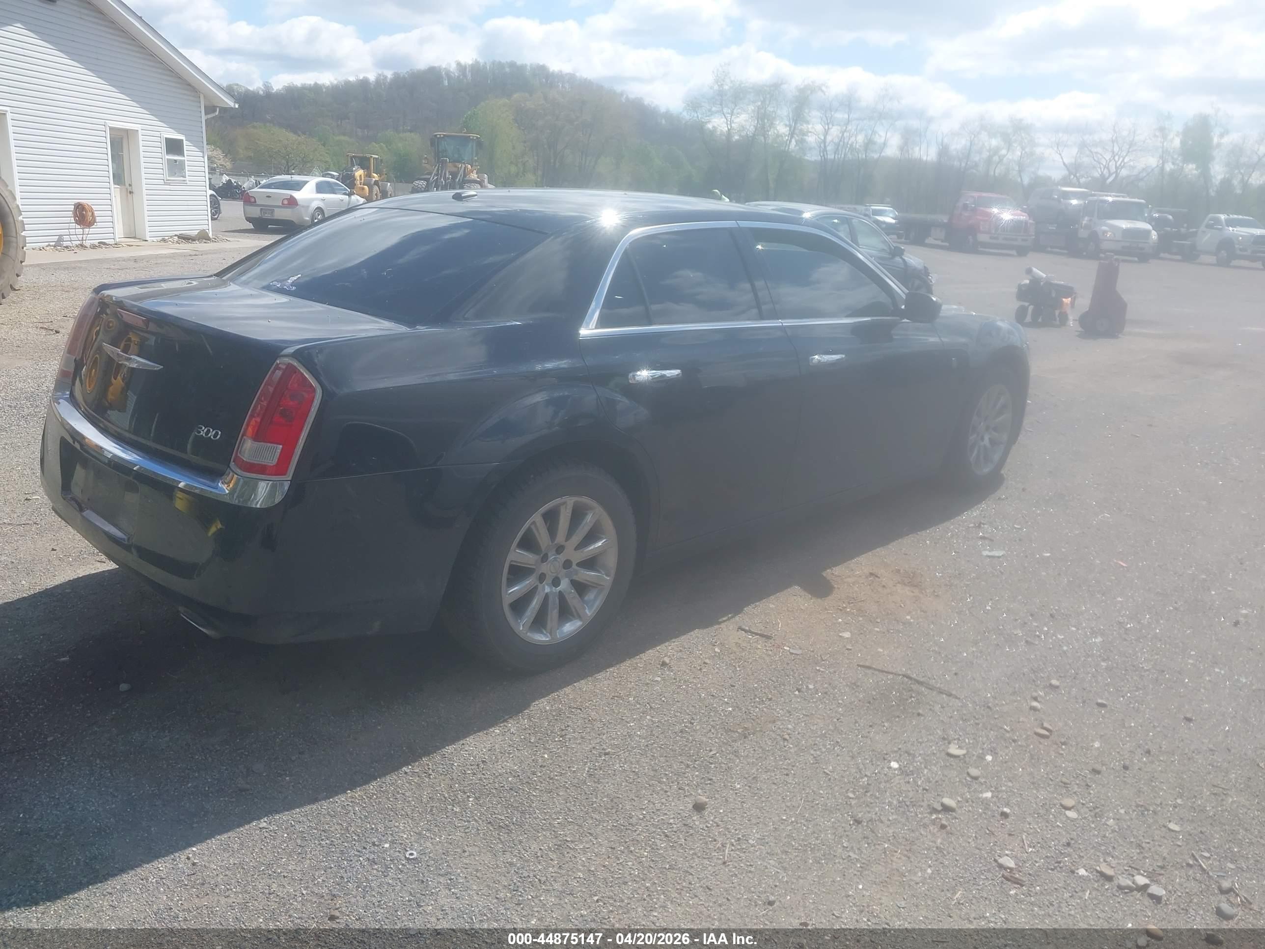 CHRYSLER 300 image 4