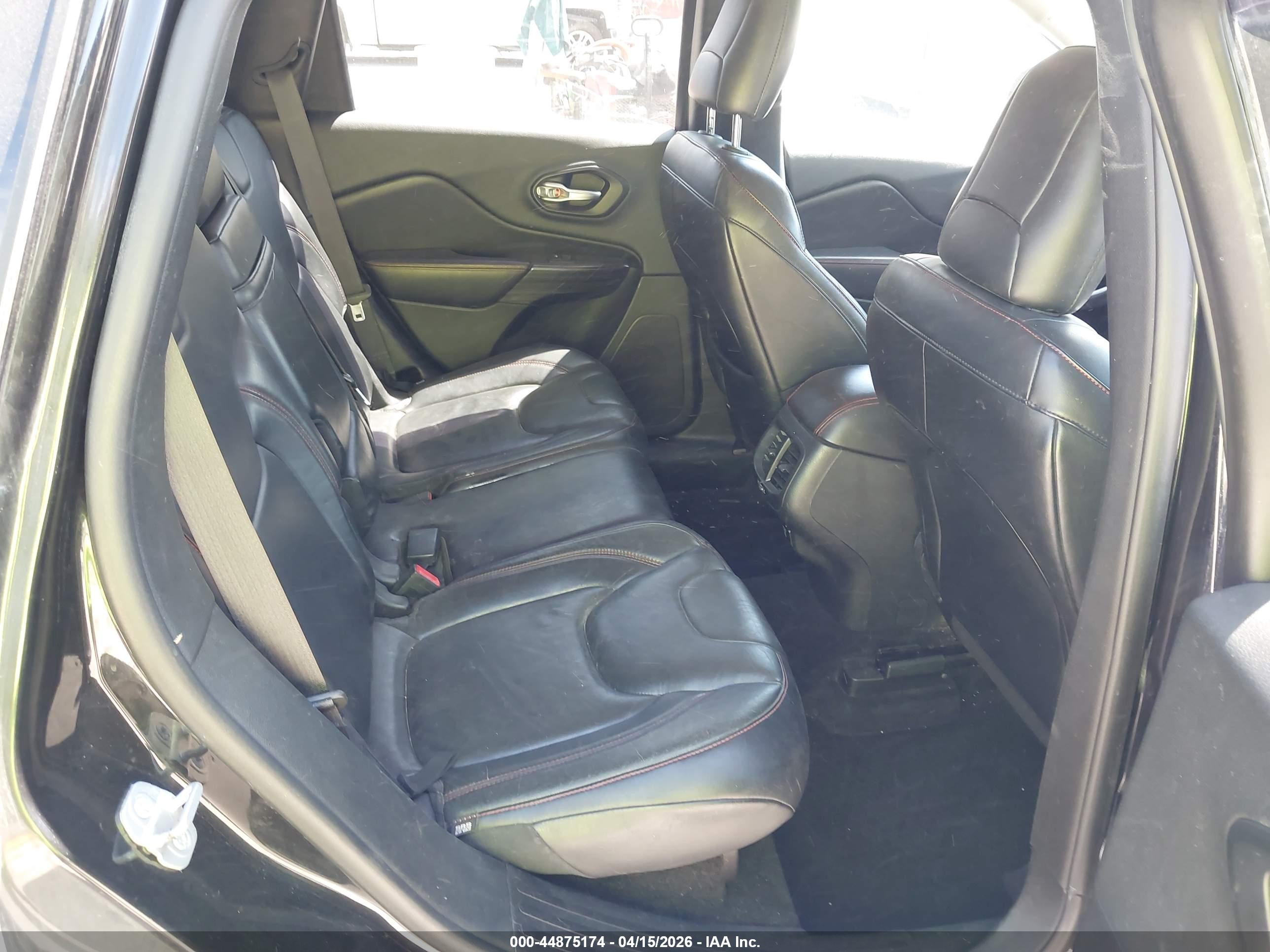 JEEP CHEROKEE image 8