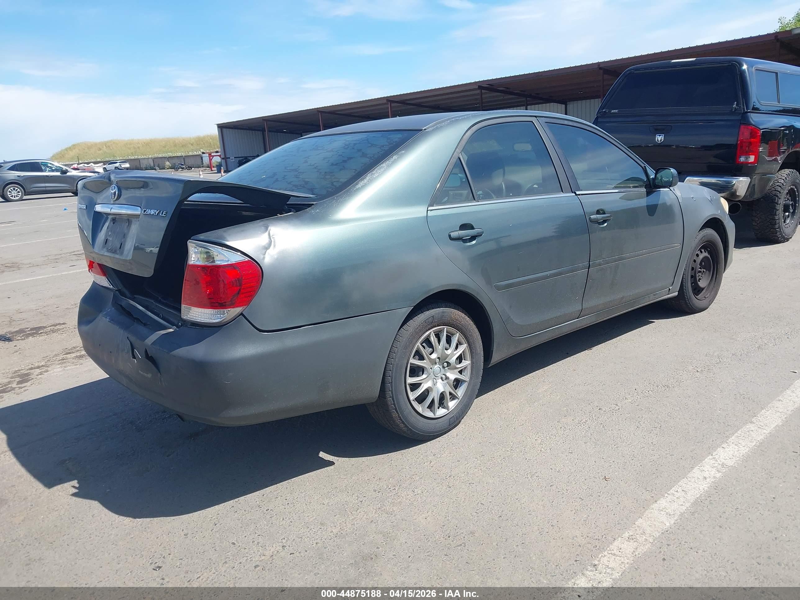 TOYOTA CAMRY image 4