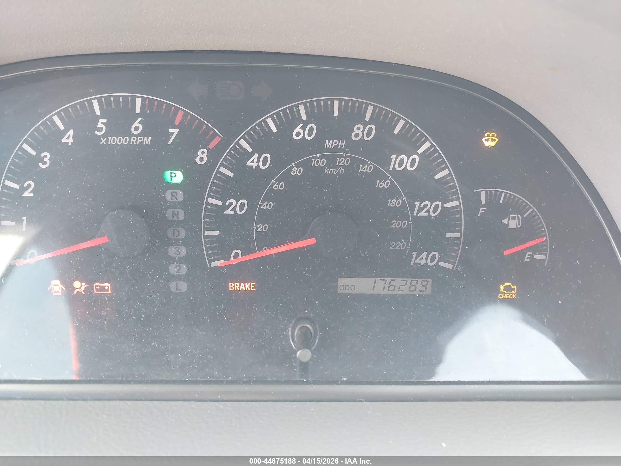 TOYOTA CAMRY image 7