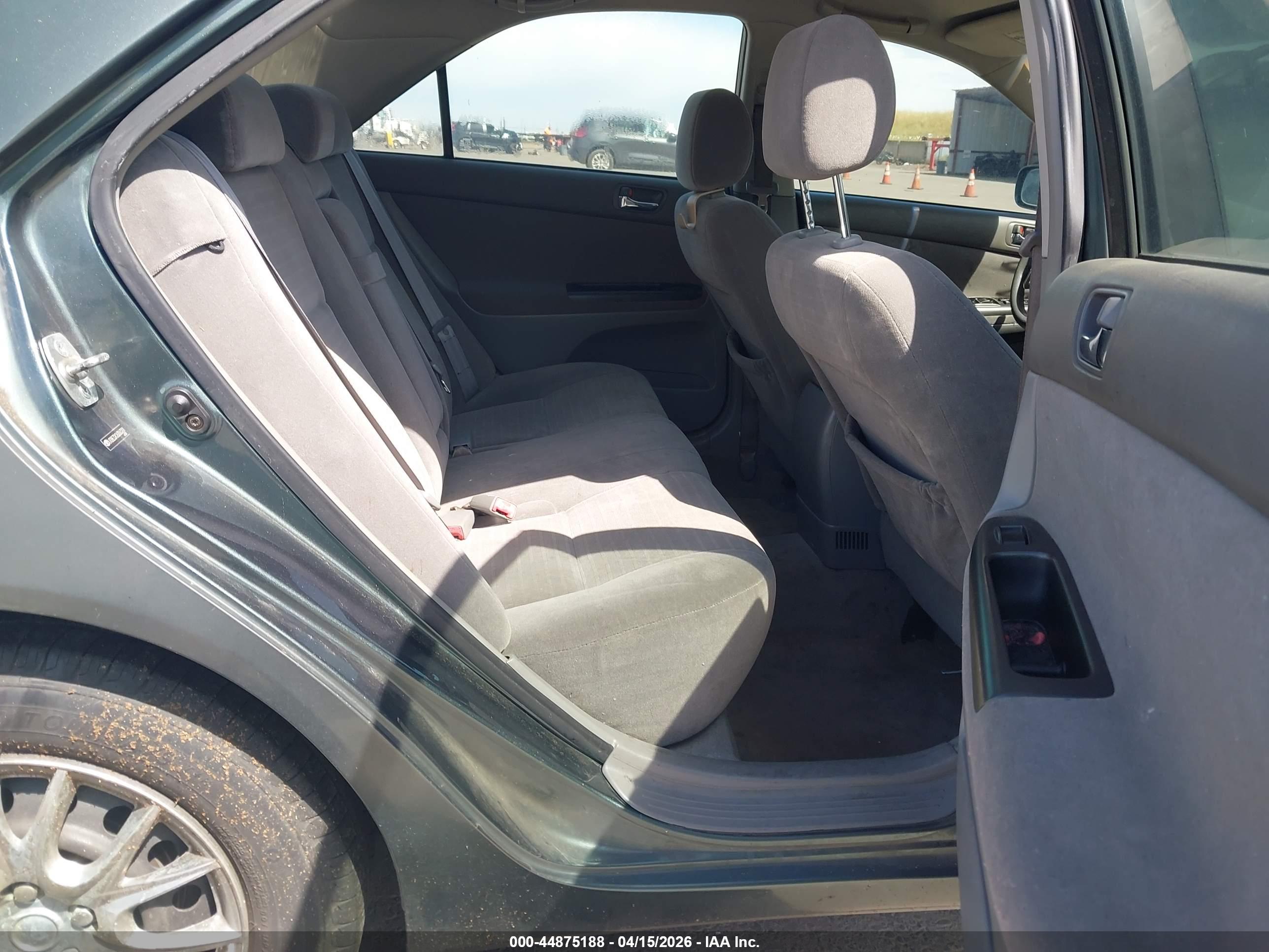 TOYOTA CAMRY image 8