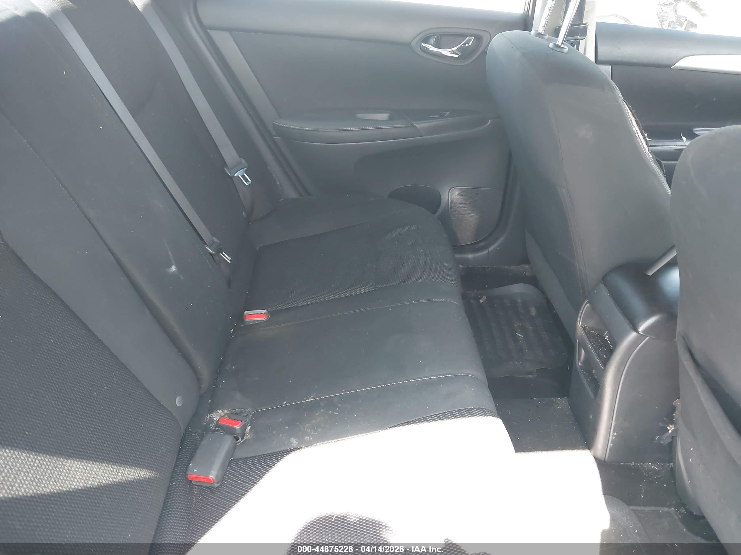 NISSAN SENTRA image 8