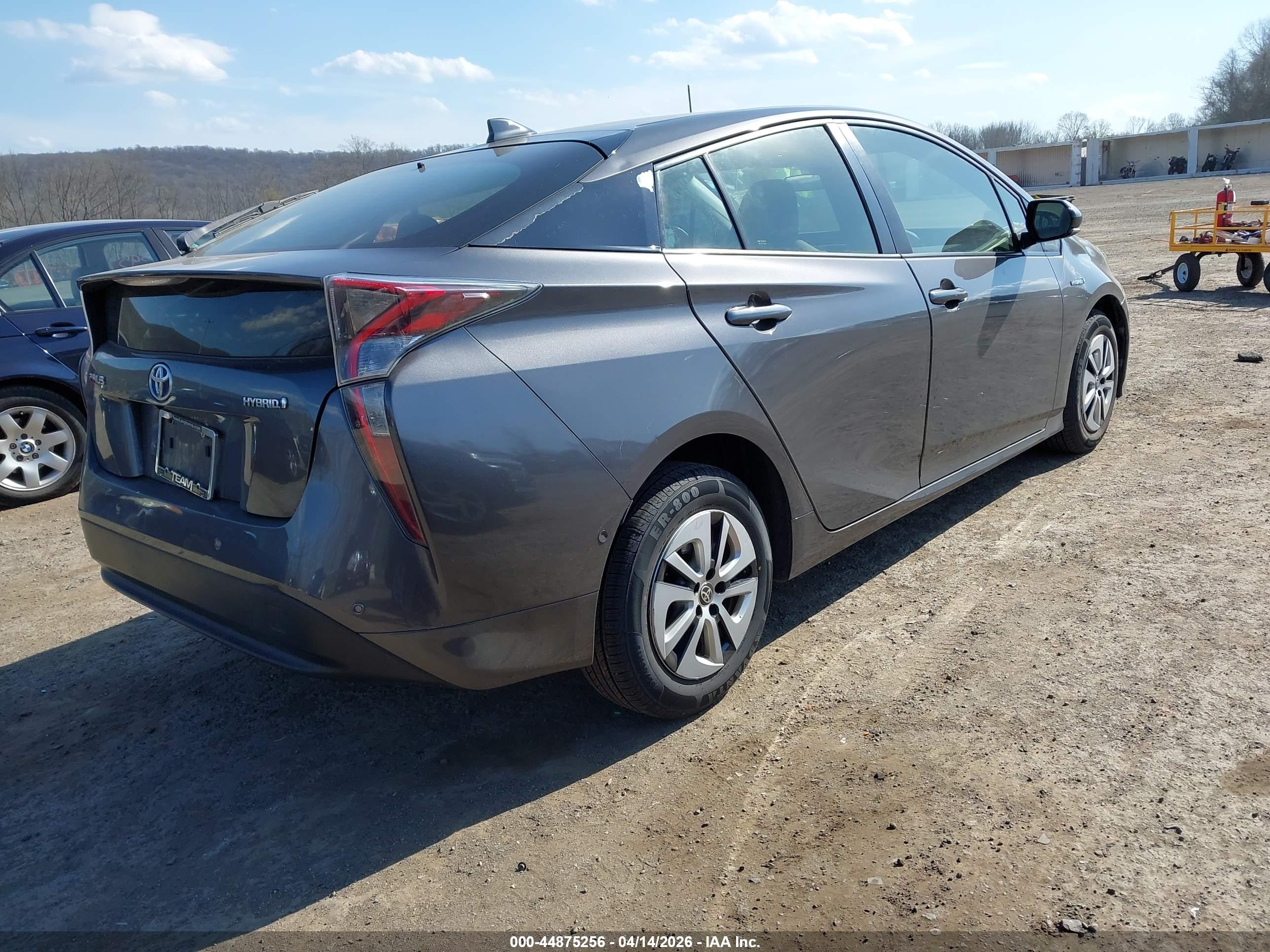TOYOTA PRIUS image 4
