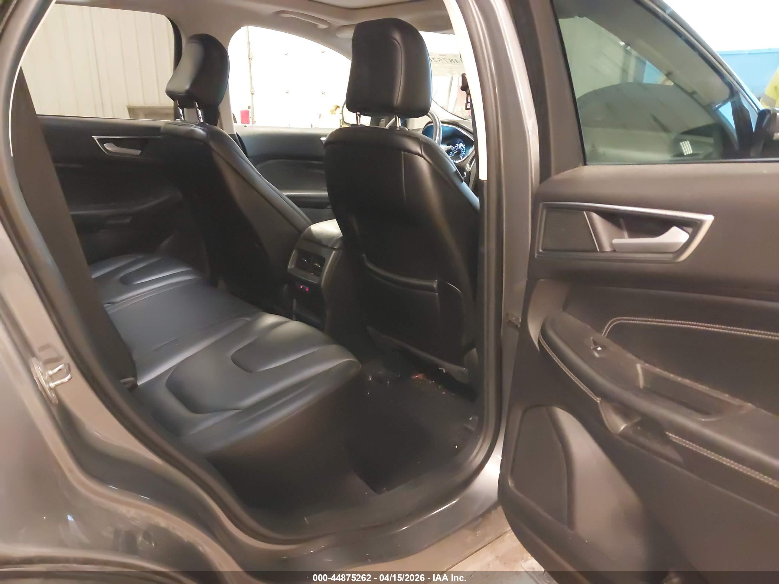 FORD EDGE image 8