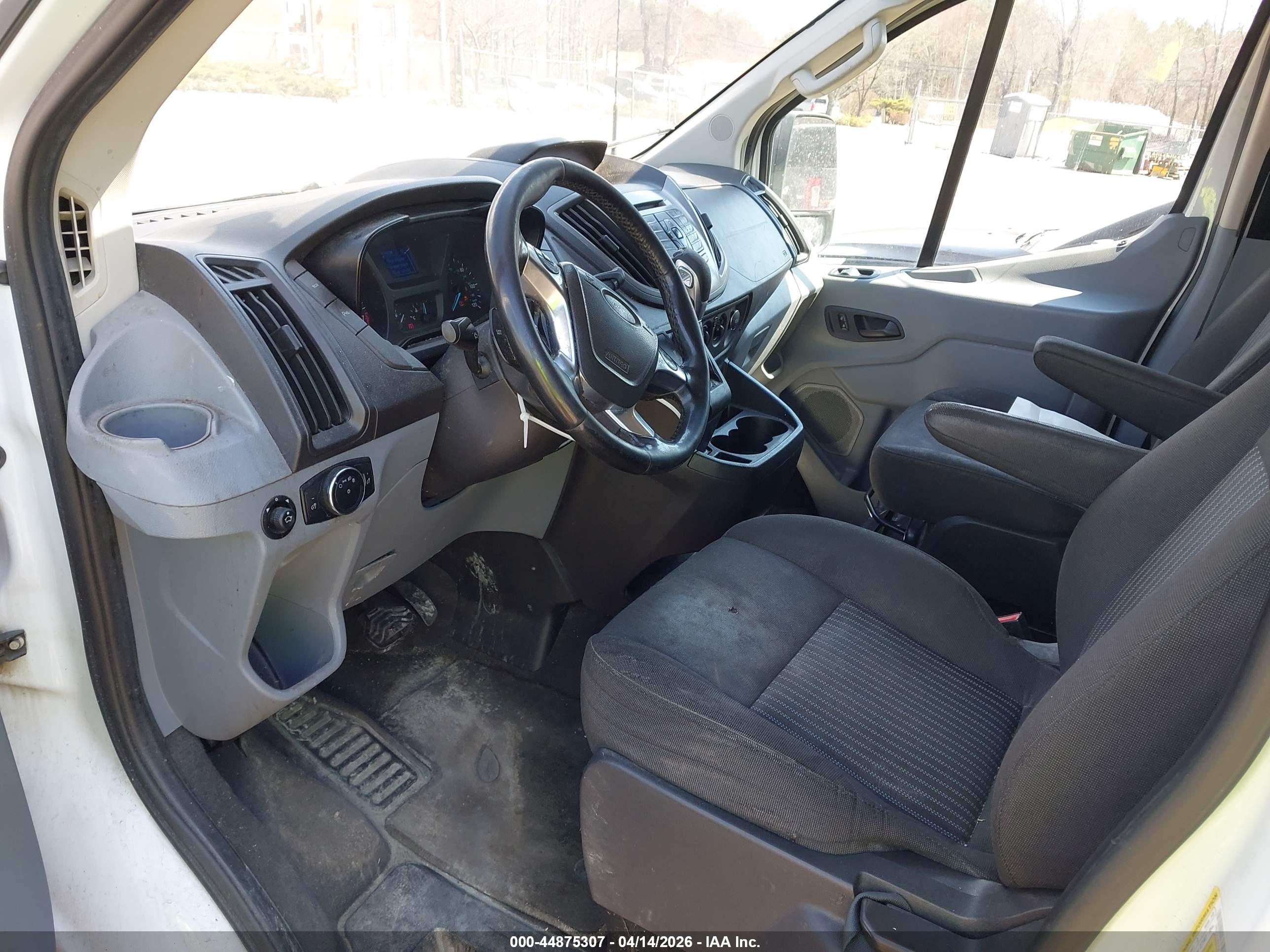 FORD TRANSIT-350 image 5