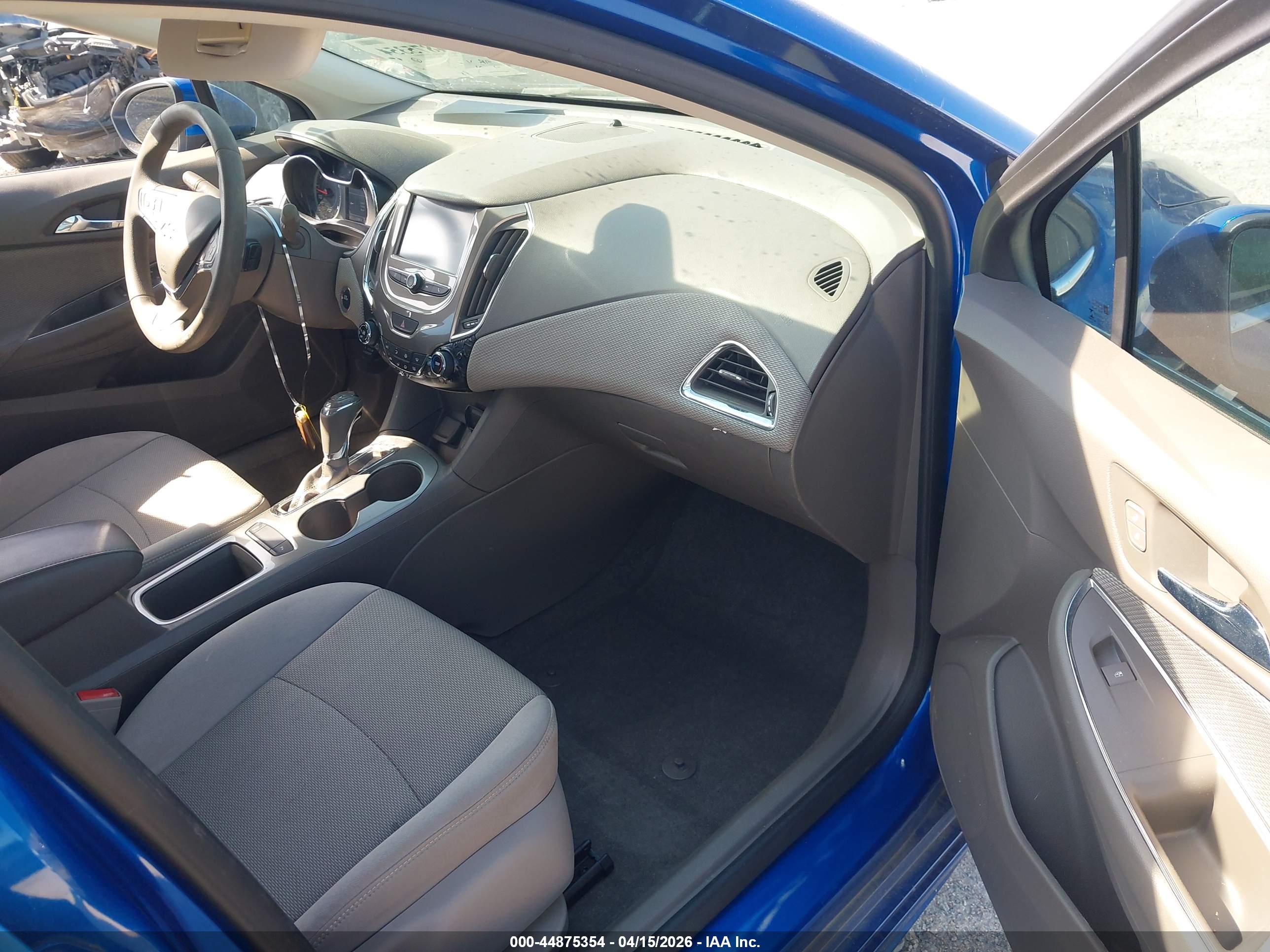 CHEVROLET CRUZE image 5