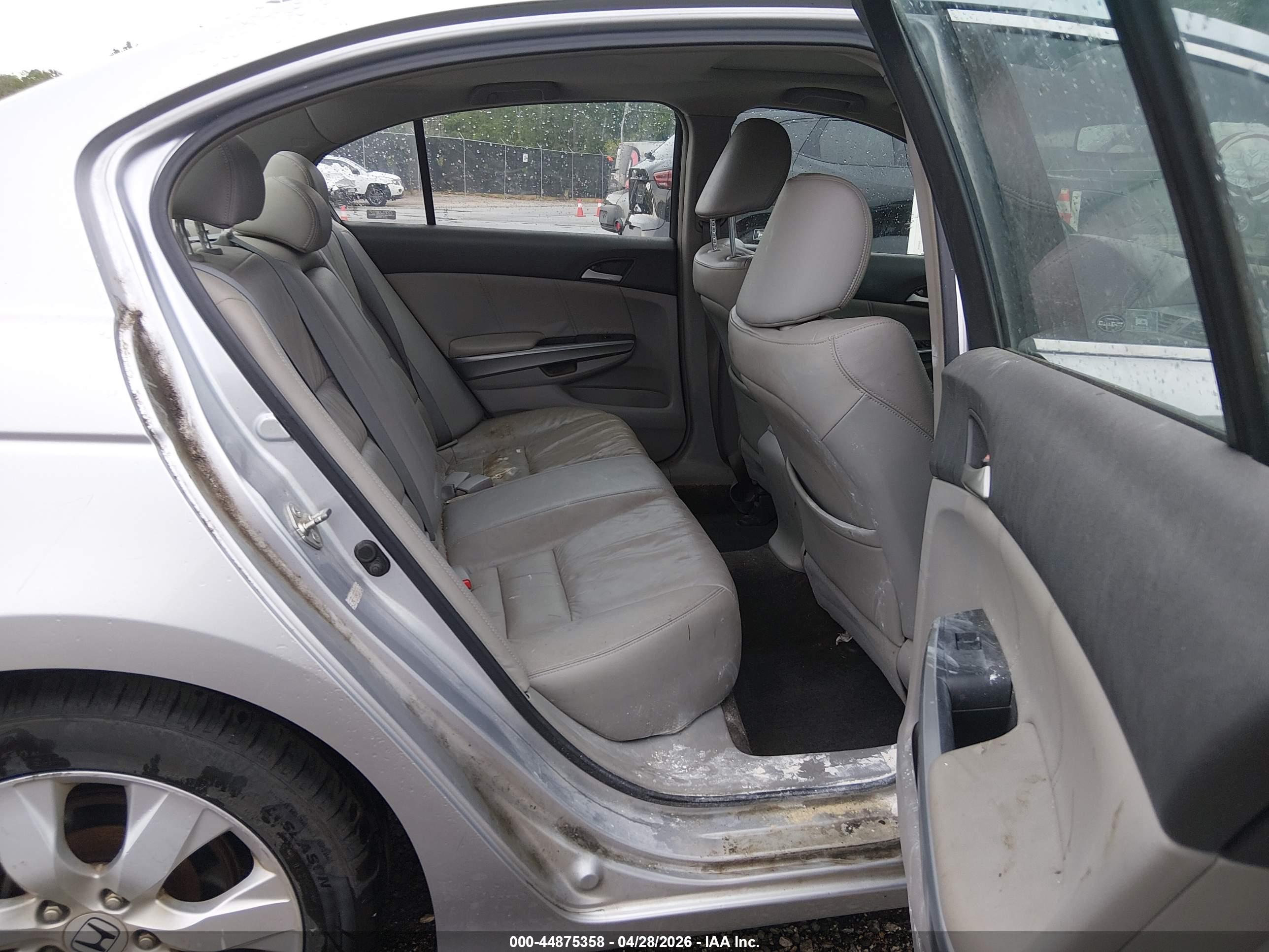 HONDA ACCORD image 8