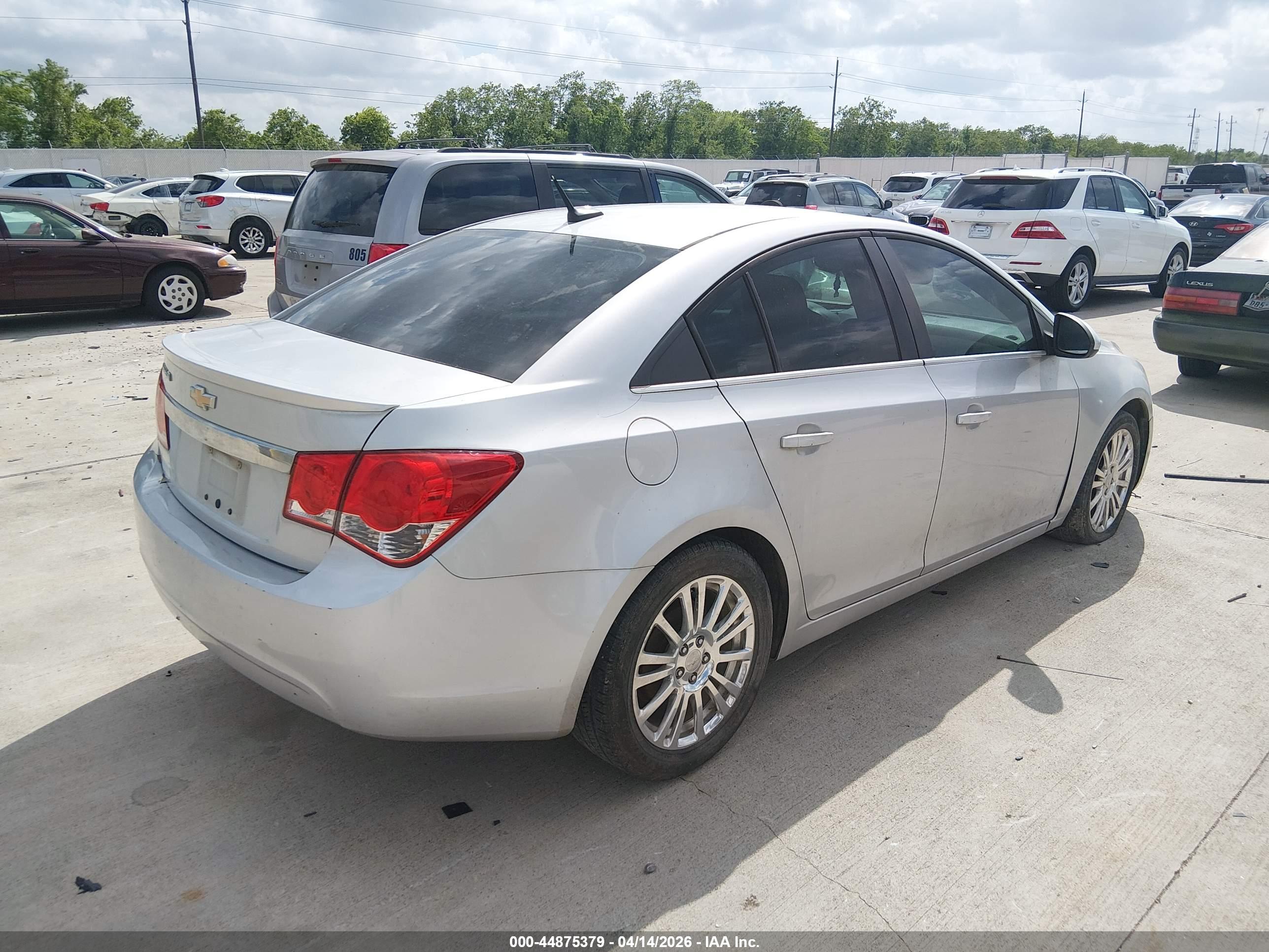 CHEVROLET CRUZE image 4