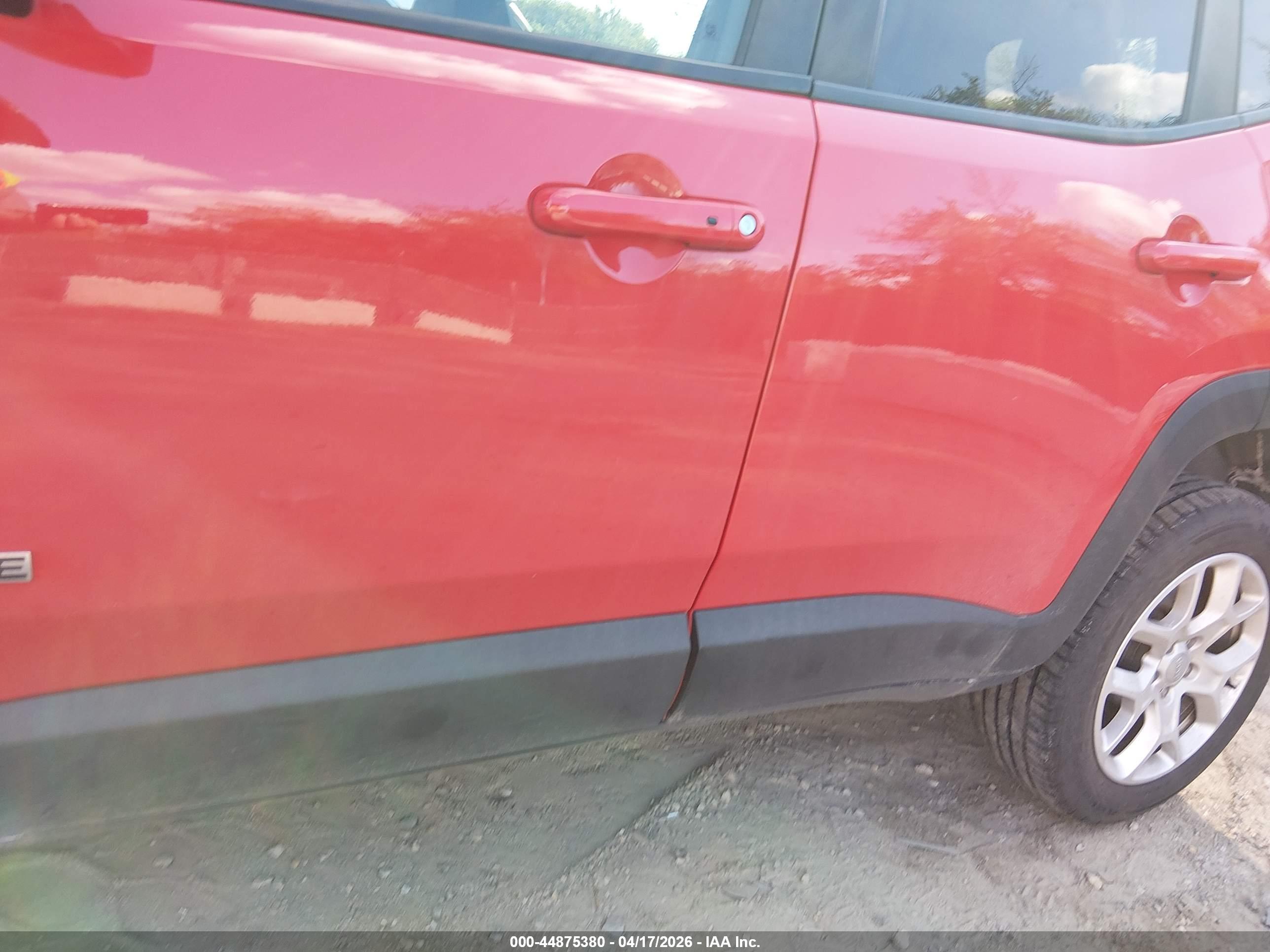 JEEP RENEGADE image 6