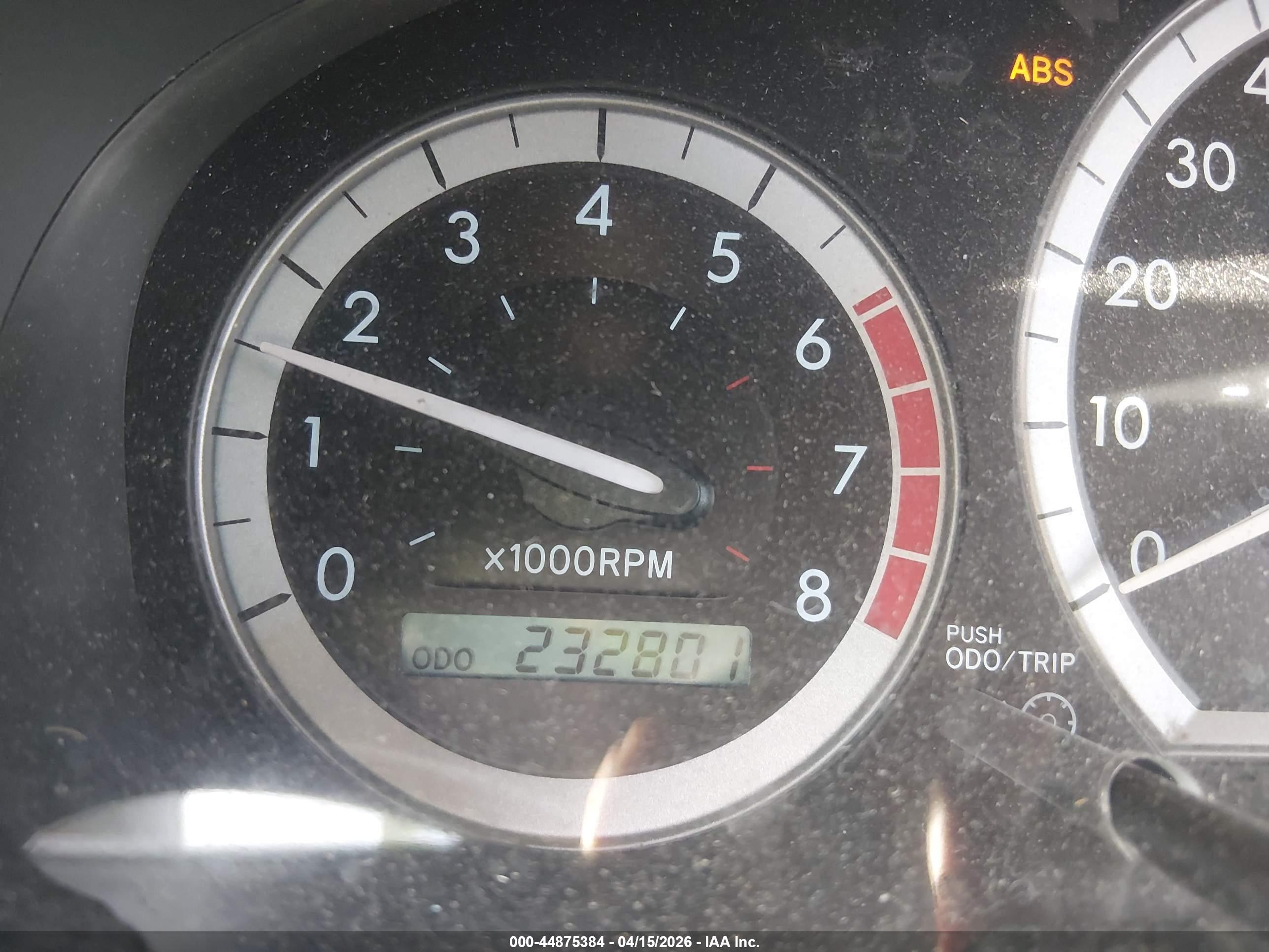 TOYOTA SIENNA image 7