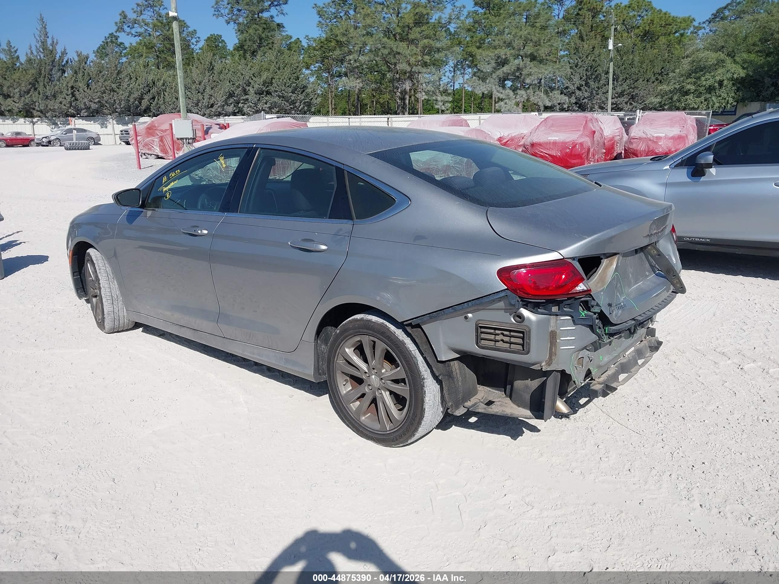 CHRYSLER 200 image 3