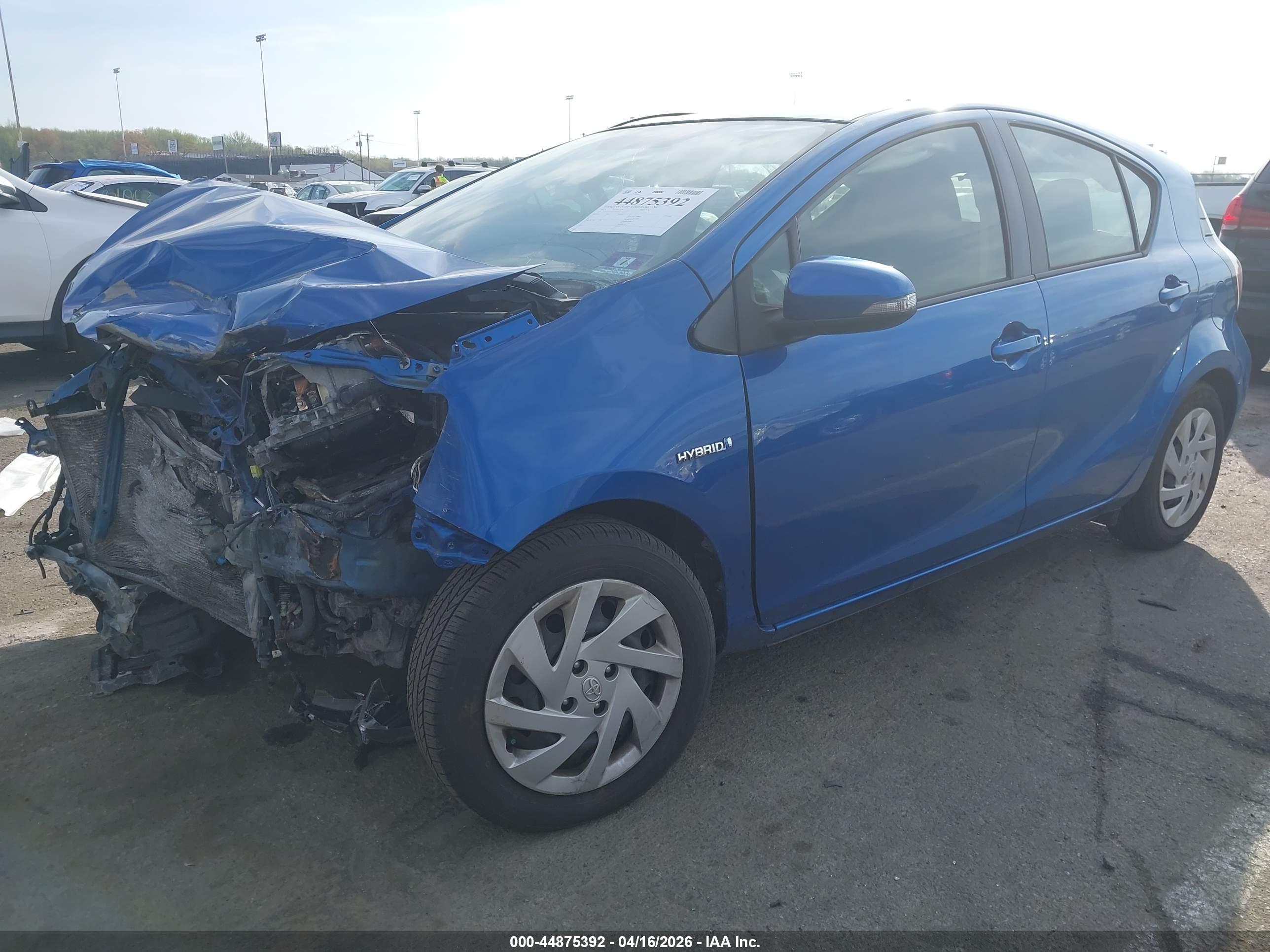 TOYOTA PRIUS image 2