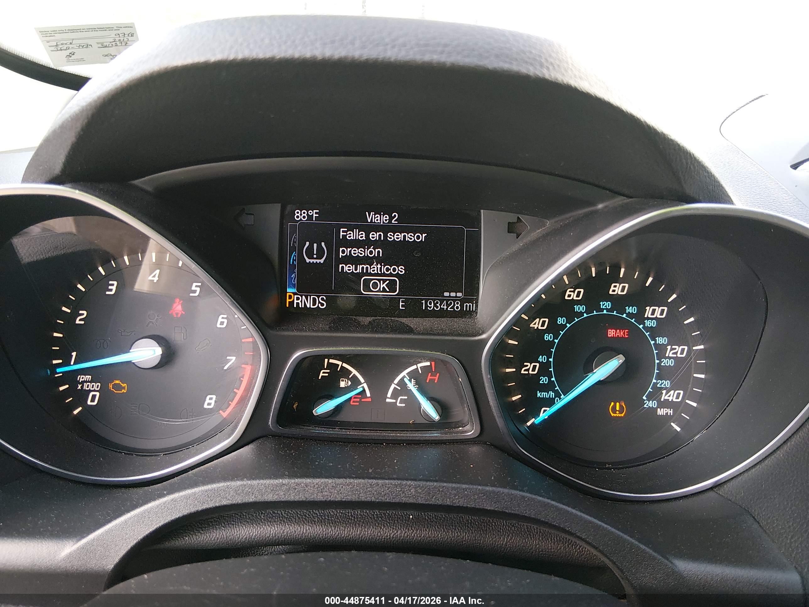 FORD ESCAPE image 7