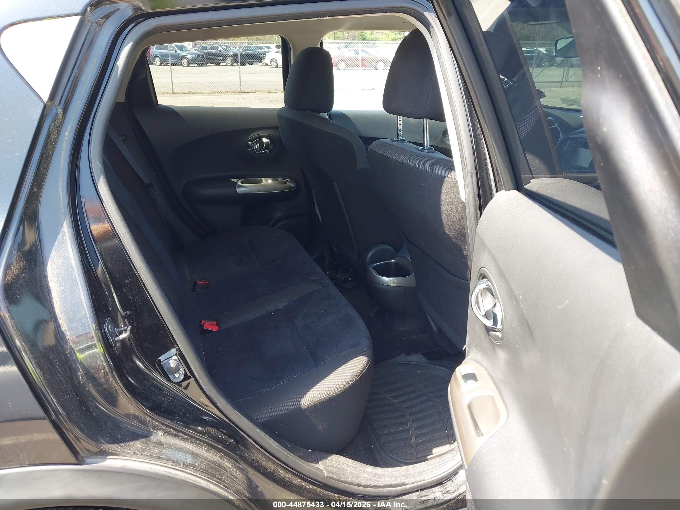 NISSAN JUKE image 8