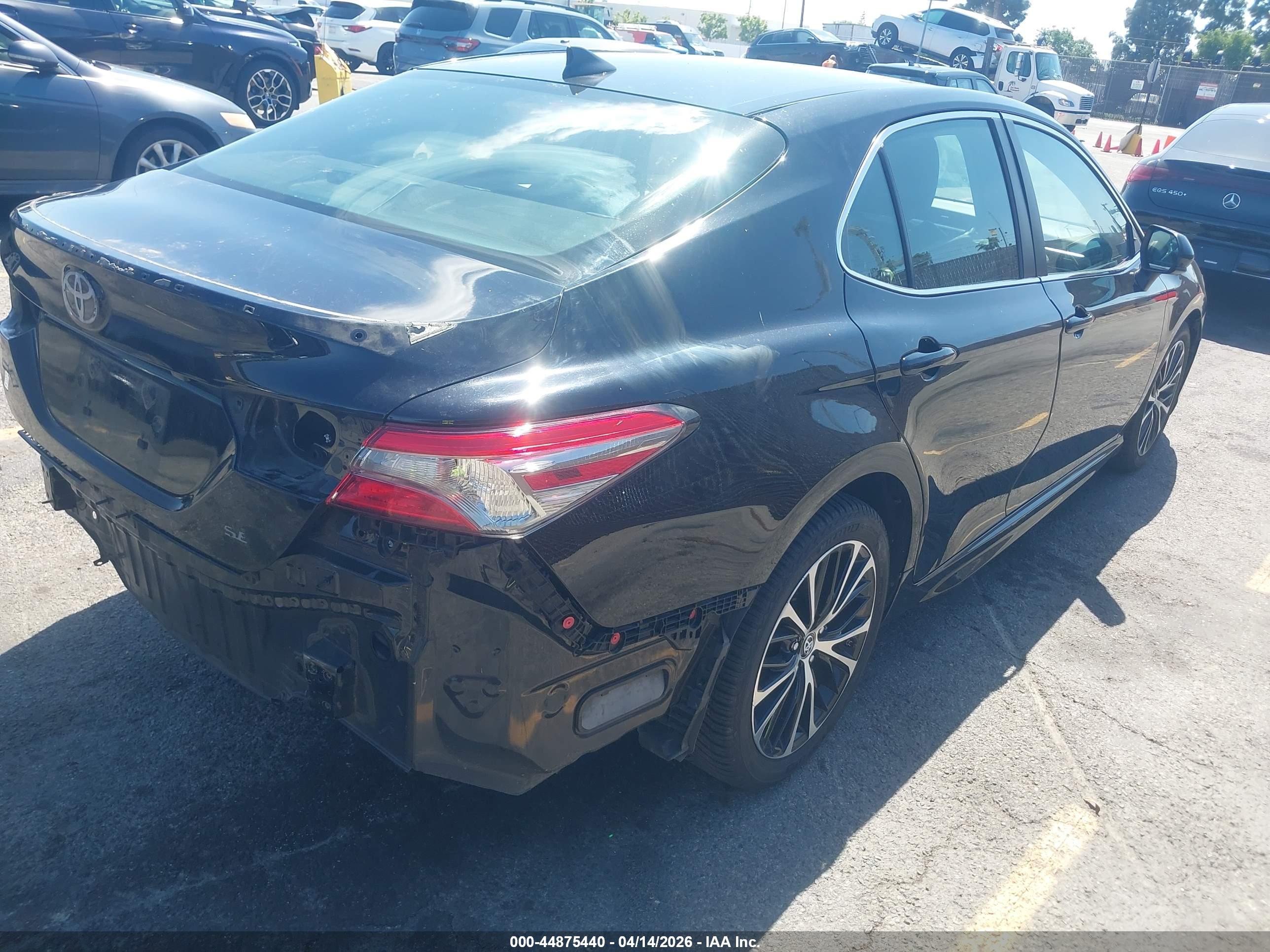 TOYOTA CAMRY image 4