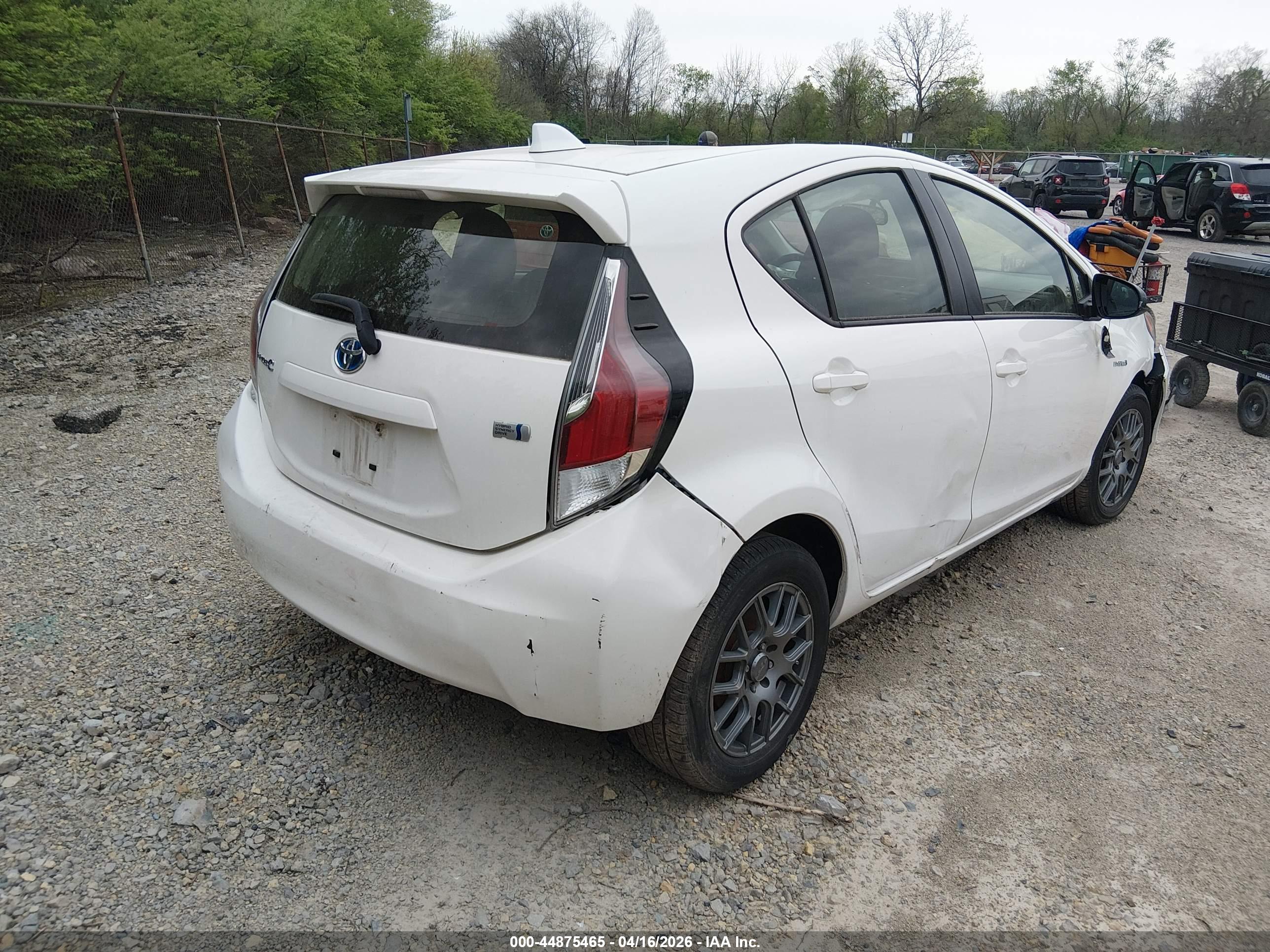 TOYOTA PRIUS image 4