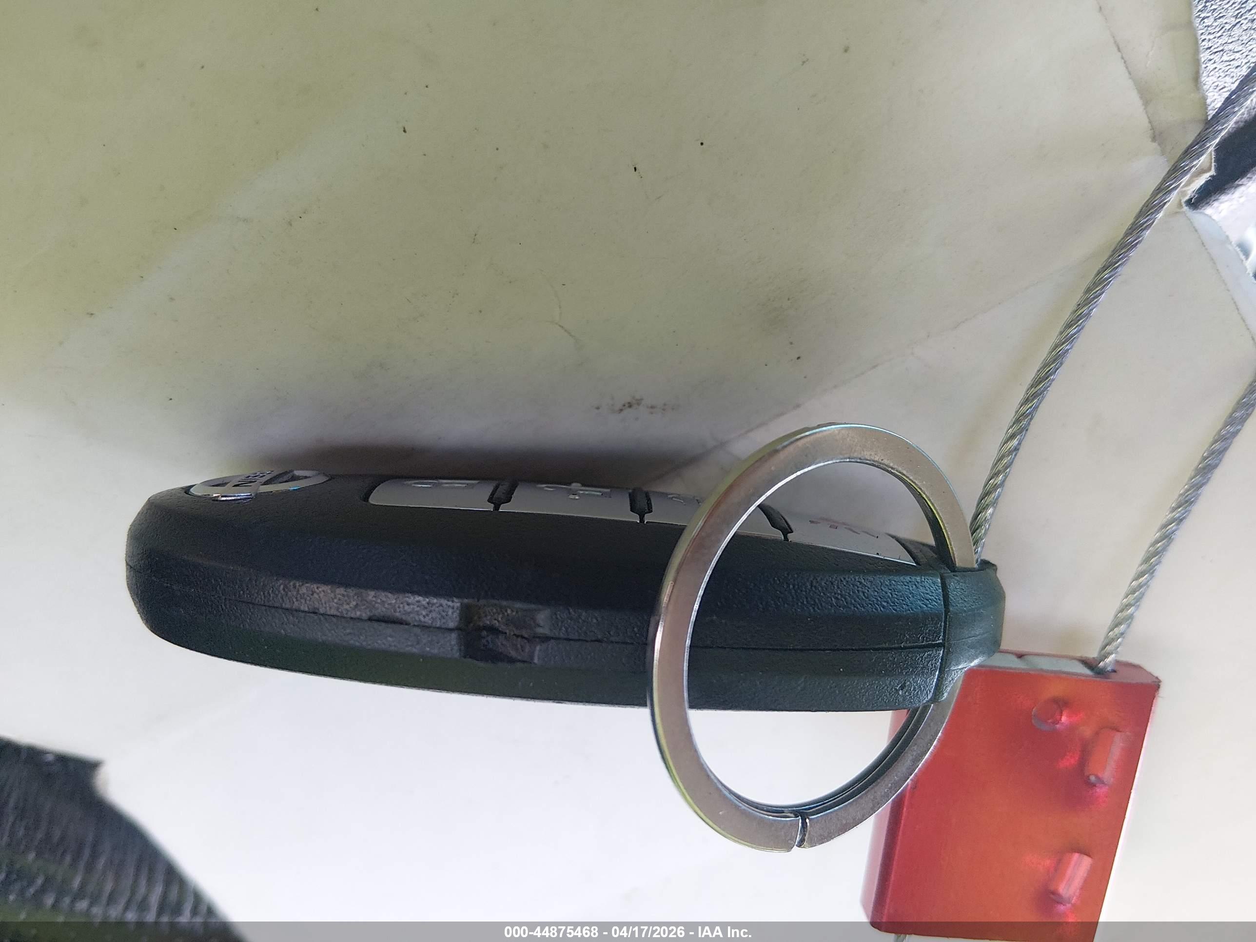 NISSAN MAXIMA image 11