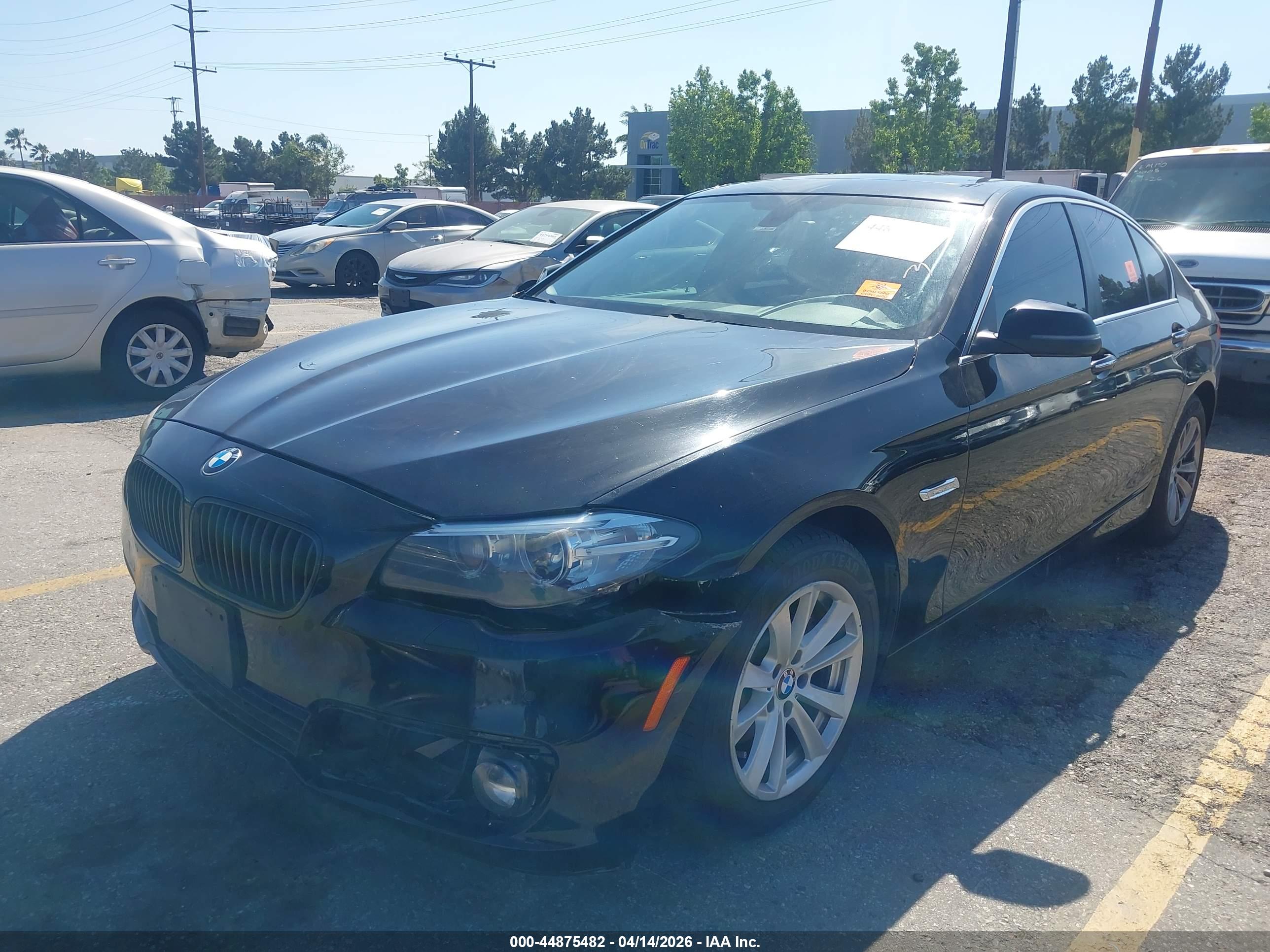 BMW 528I image 6