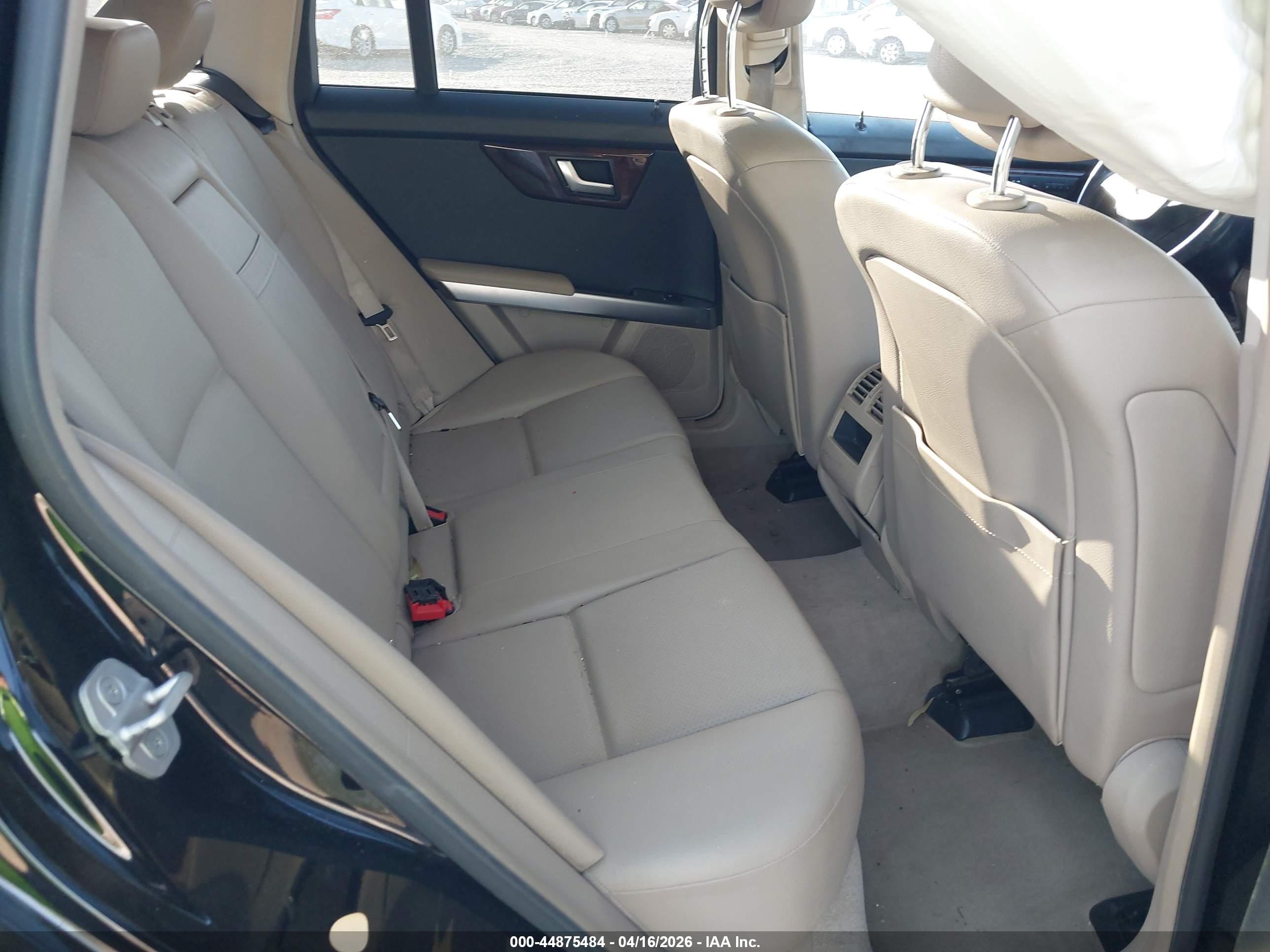 MERCEDES-BENZ GLK image 8
