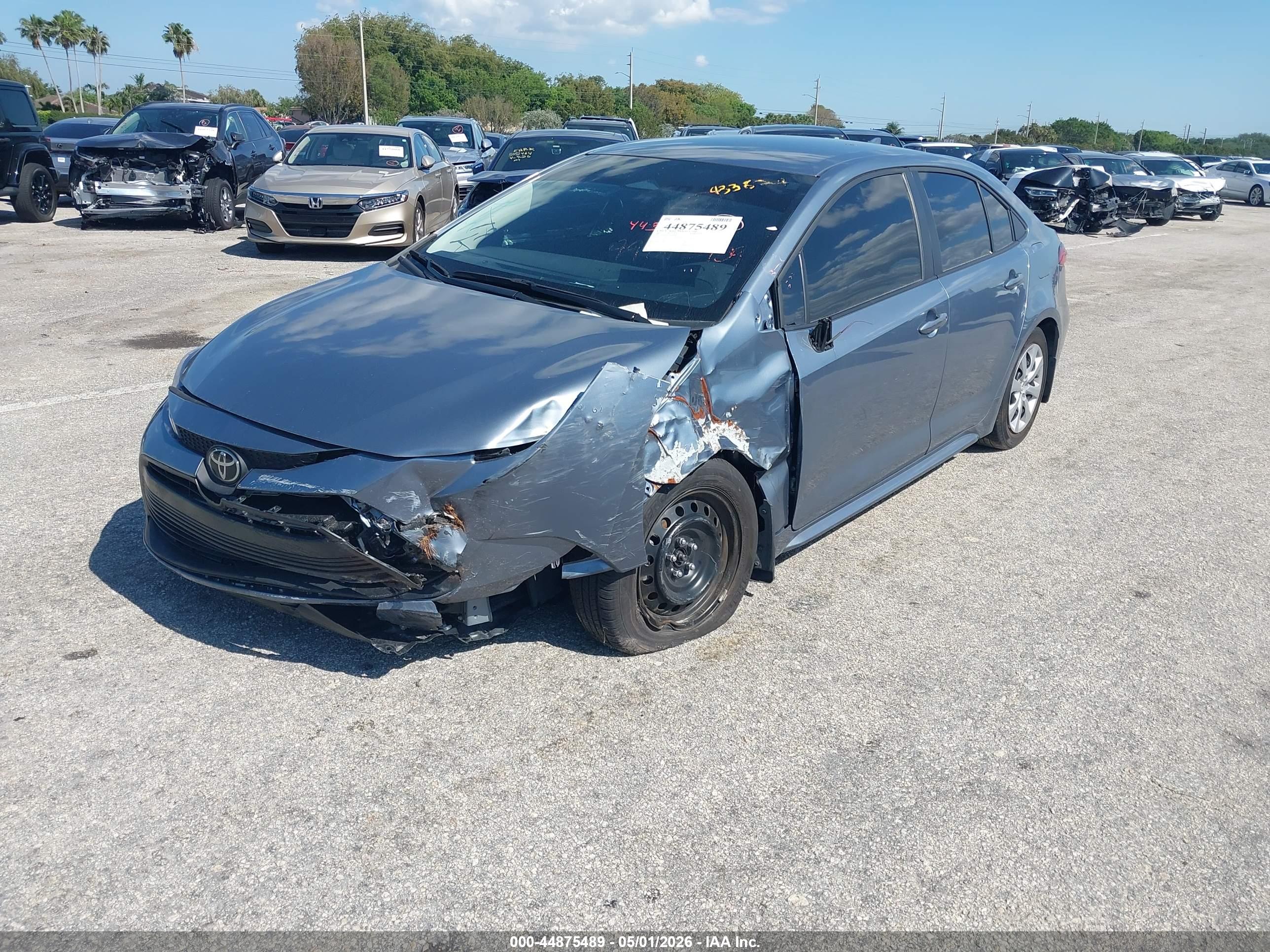 TOYOTA COROLLA image 2