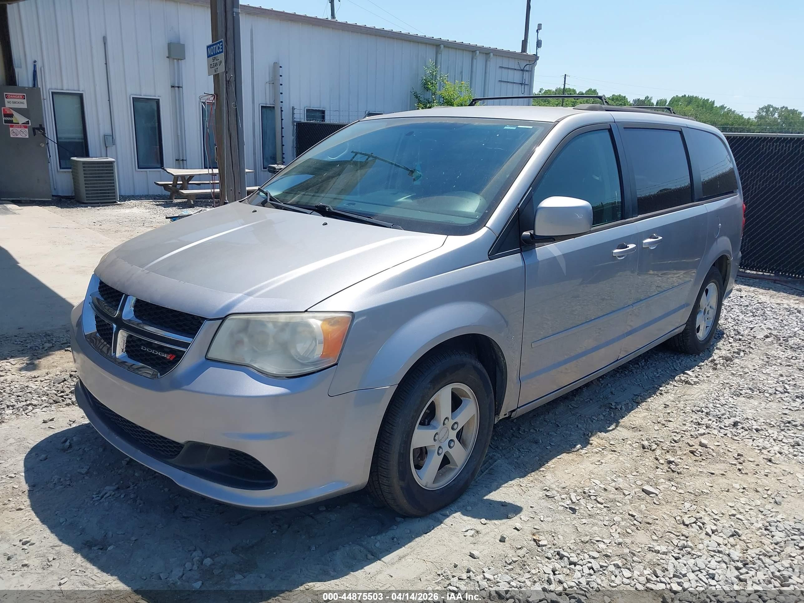 DODGE GRAND image 2