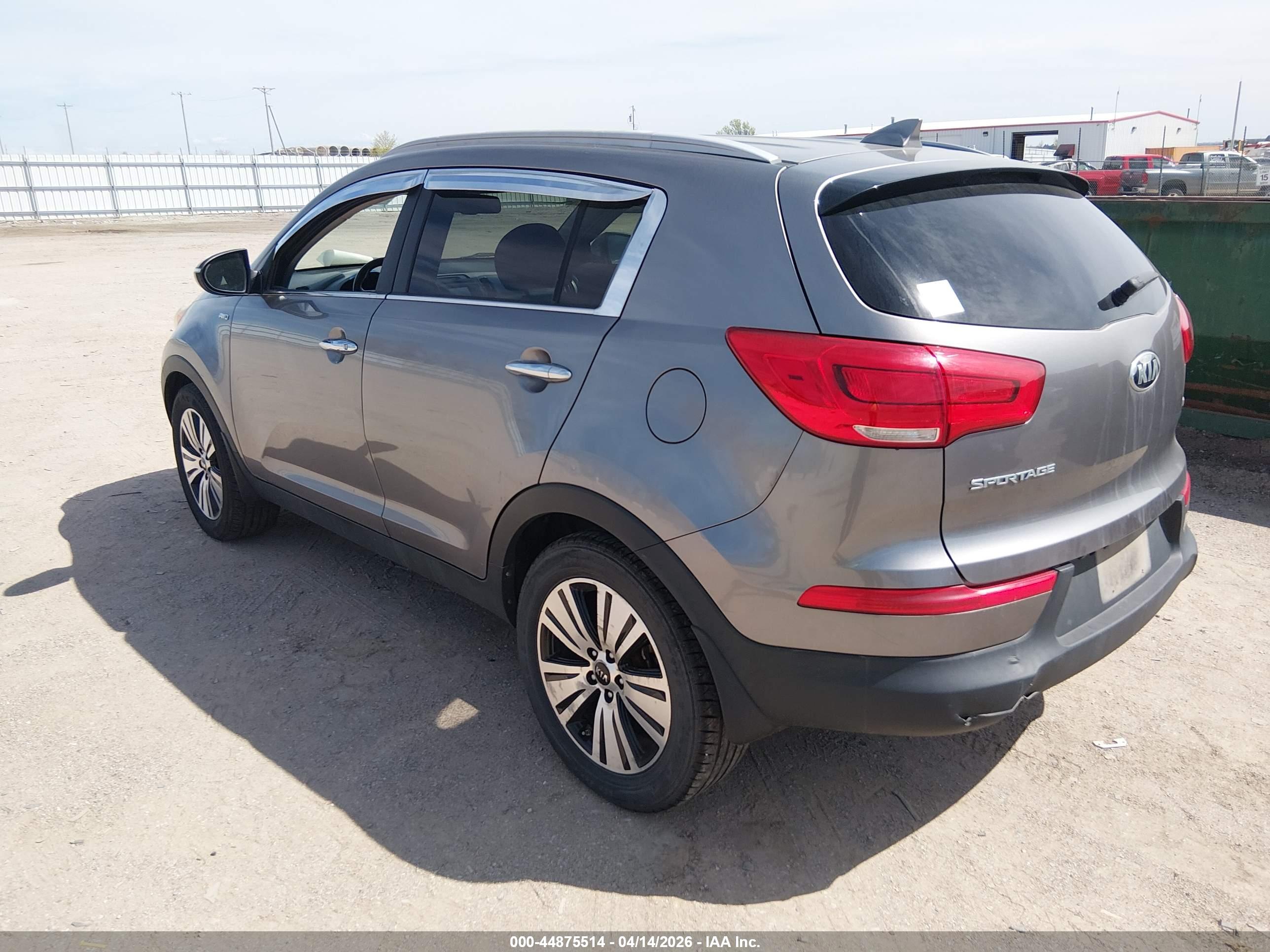 KIA SPORTAGE image 3