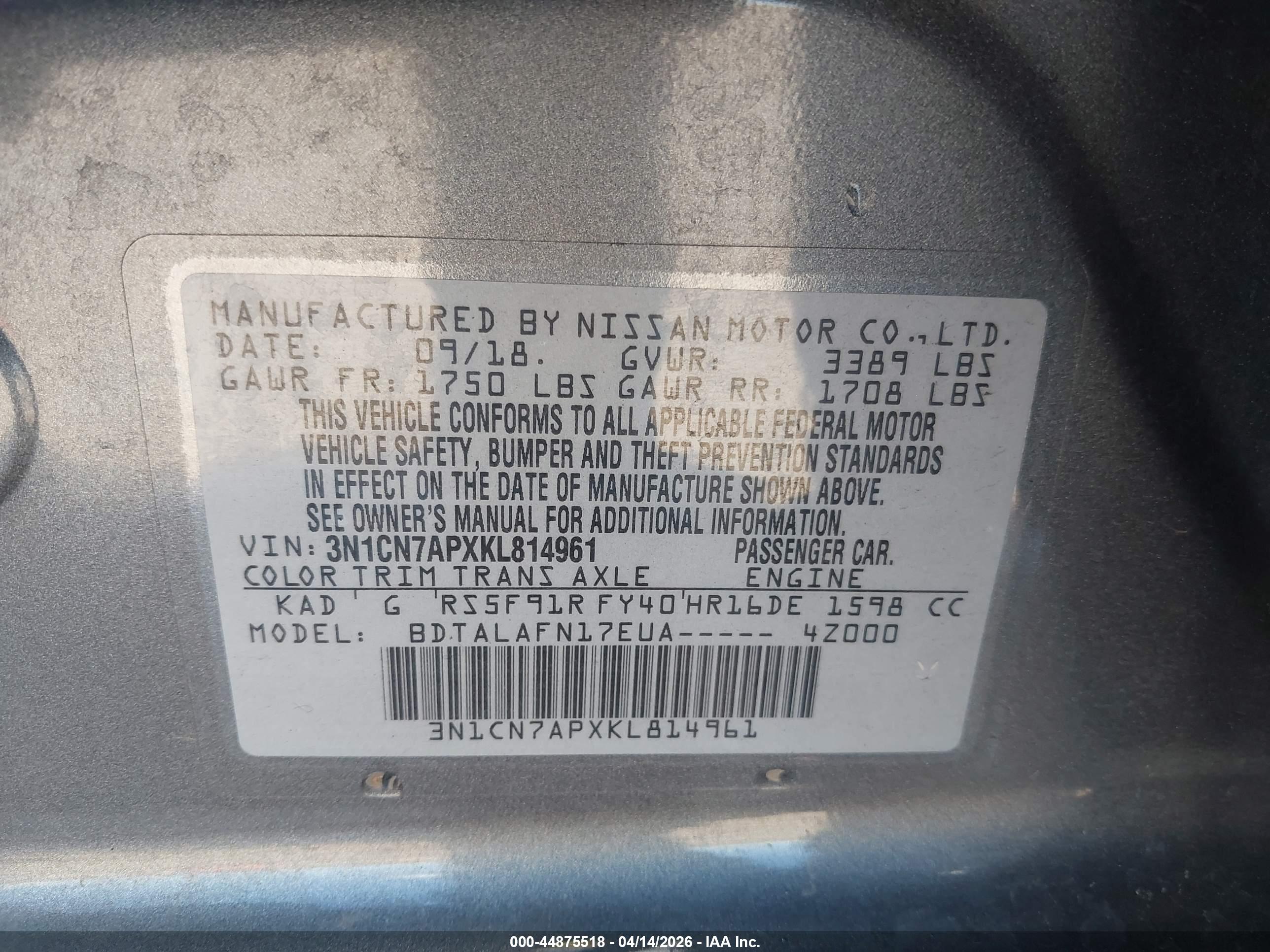 NISSAN VERSA image 9